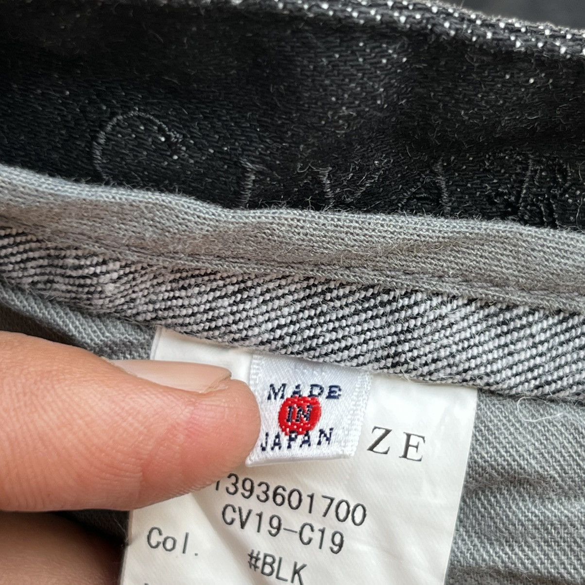 CIVARIZE CIVARIZE BLACK DISTRESSED PATCHWORK PAINT JAPANESE BRAND Size US 30 / EU 46 - 5 Thumbnail
