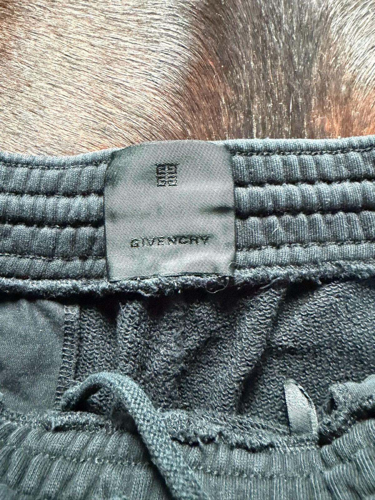 (B).Stroy × Givenchy Bee sweatpants Size US 30 / EU 46 - 5 Thumbnail