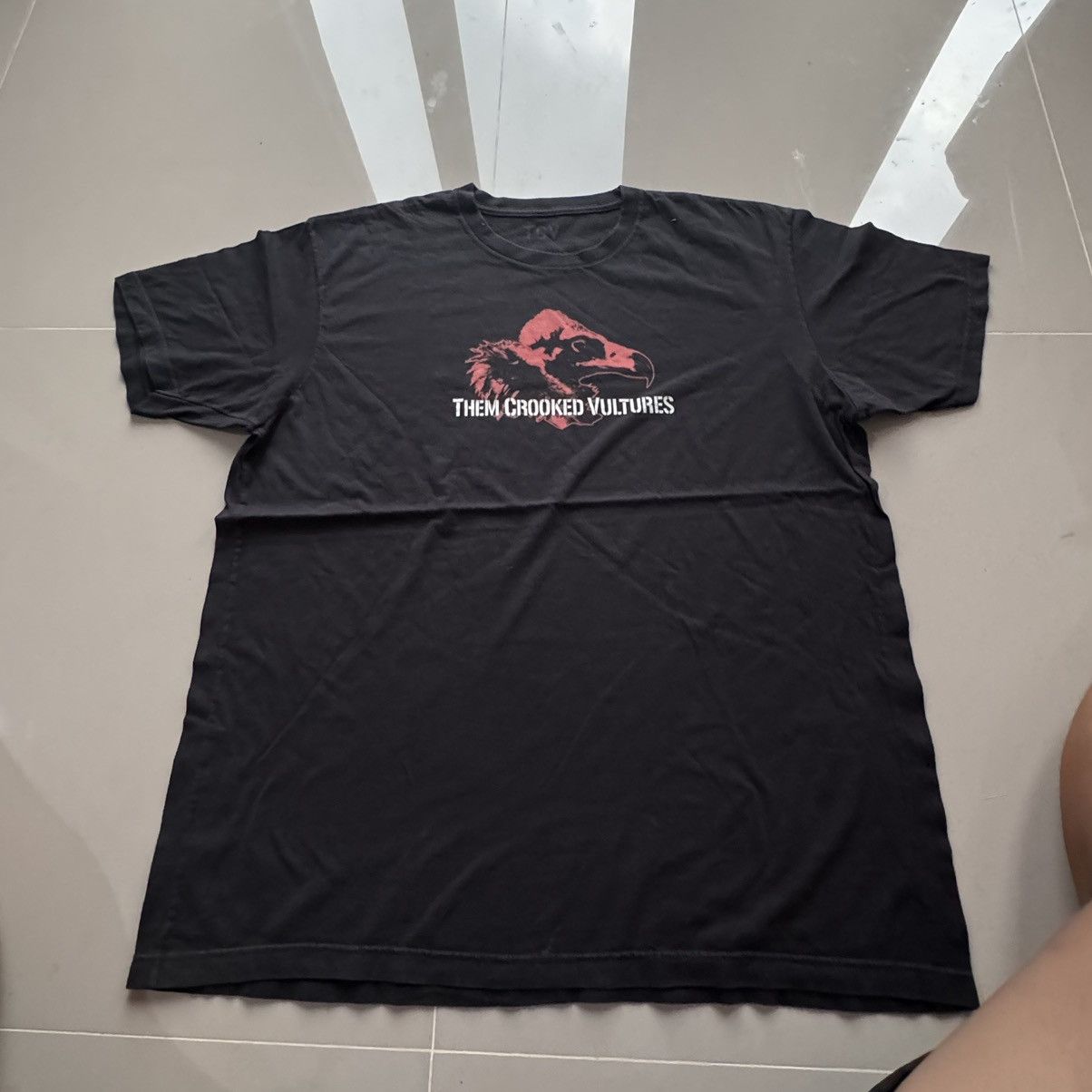 Band Tees × Vintage Vintage '00 Them Crooked Vultures - Flock Together Tour Size US XL / EU 56 / 4 - 2 Thumbnail