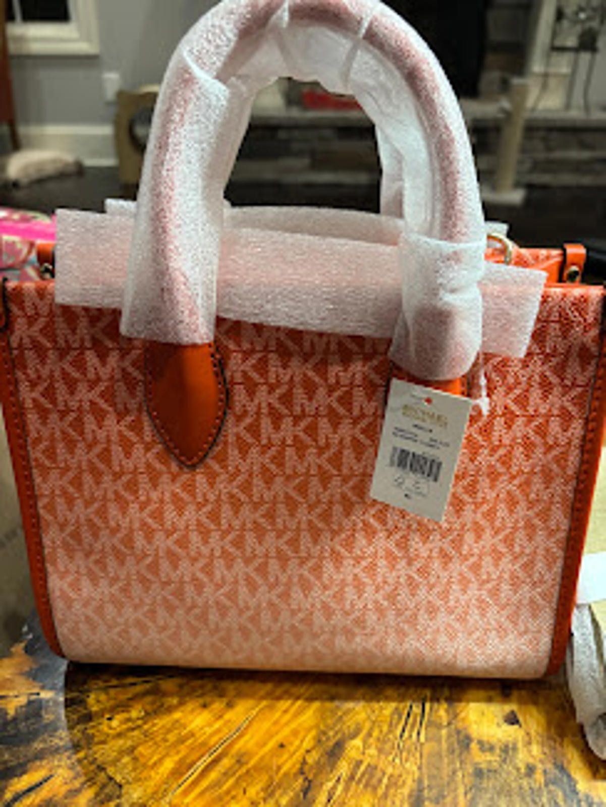 Michael Kors Michael Kors Mirella Sm. Ombre Signature Logo Crossbody NWT Size ONE SIZE - 2 Thumbnail