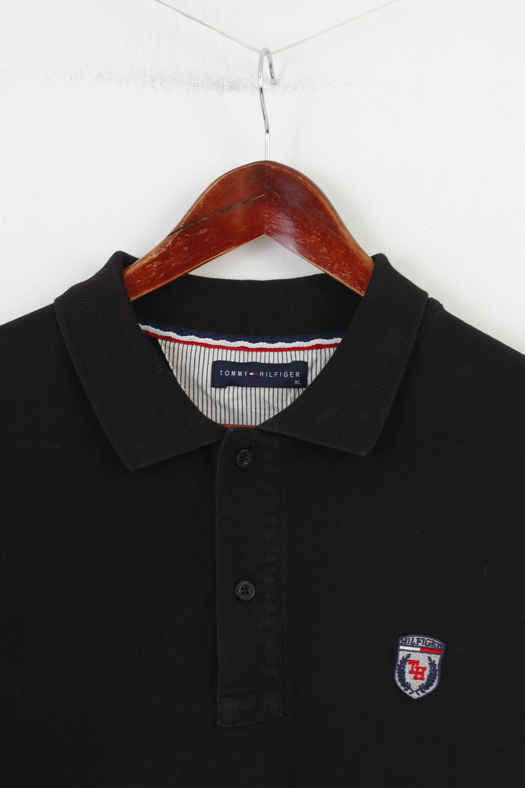 Tommy Hilfiger Tommy Hilfiger Men XL (M) Polo Shirt Black 10375 Size US XL / EU 56 / 4 - 3 Thumbnail