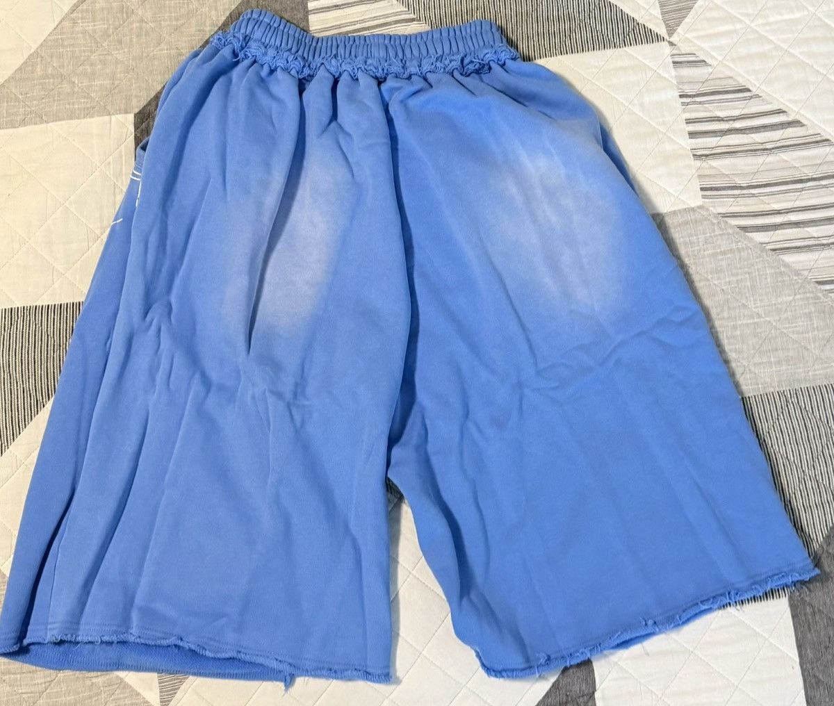 Other Ultra Tribal Shorts Size US 34 / EU 50 - 2 Thumbnail