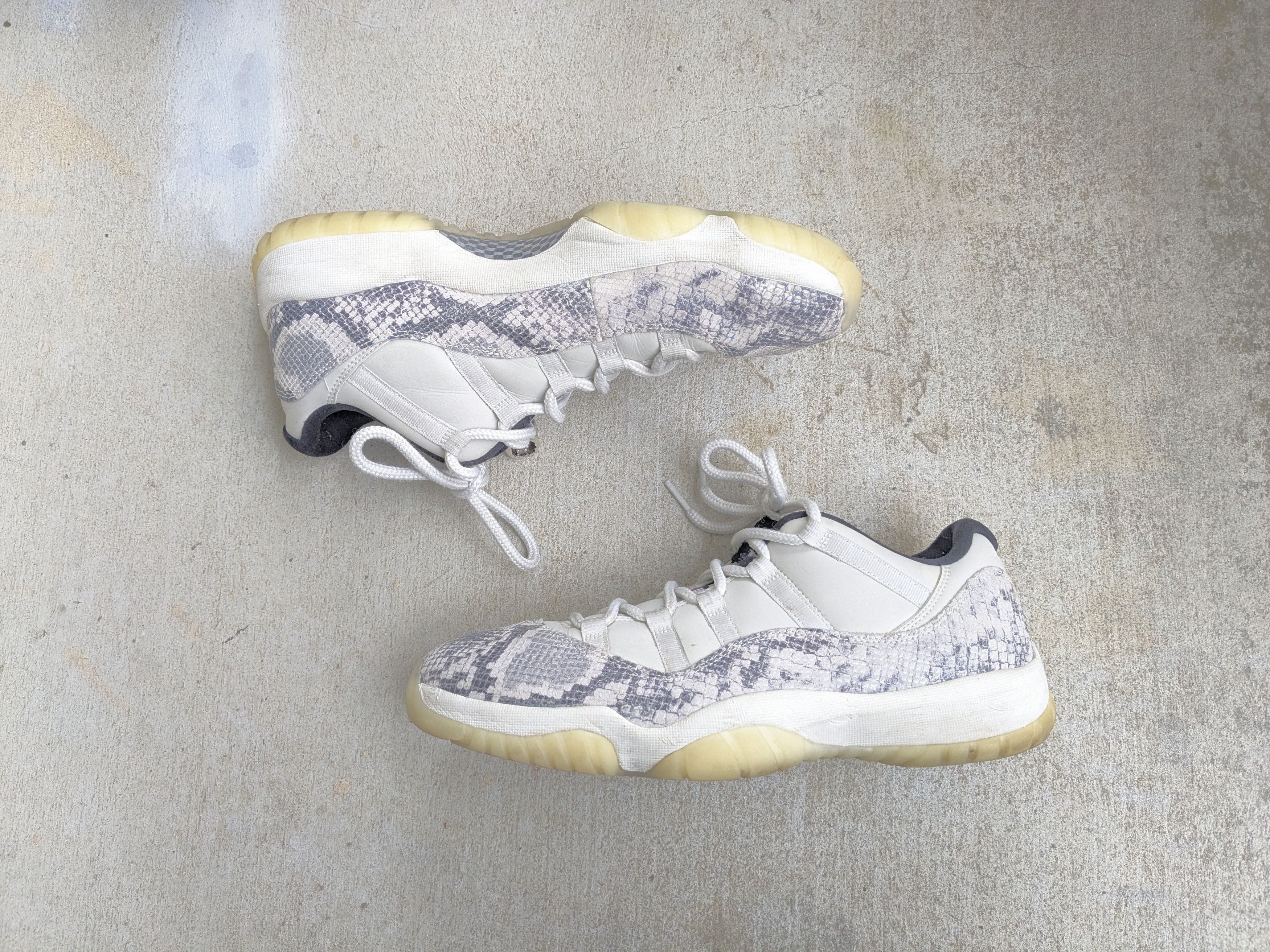 Nike Air Jordan 11 Retro Low Snake Light Bone CD6846-002