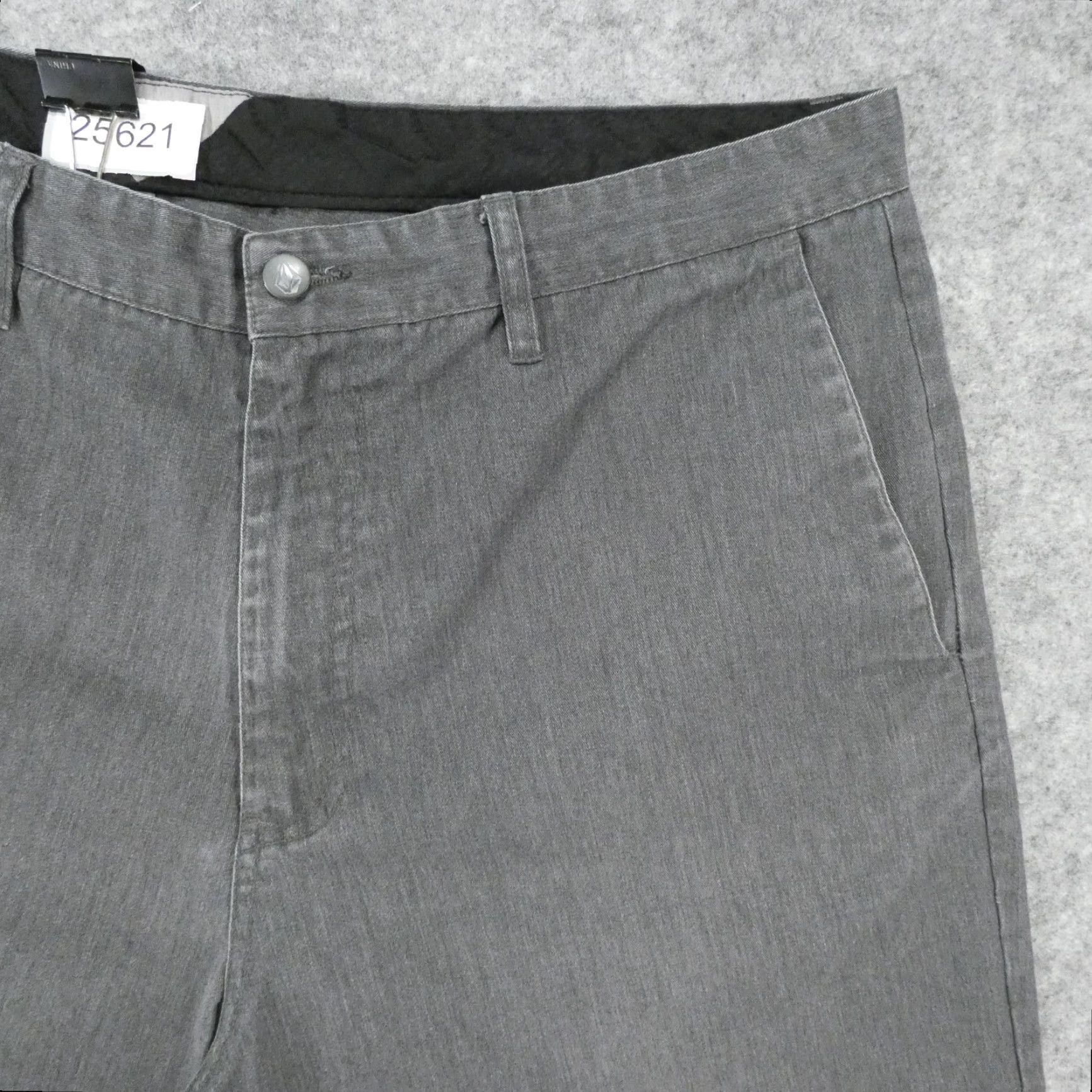 Volcom Volcom Mens Shorts 36 Chino Flat Front Gray Casual Skater Surfer Size US 36 / EU 52 - 5 Thumbnail