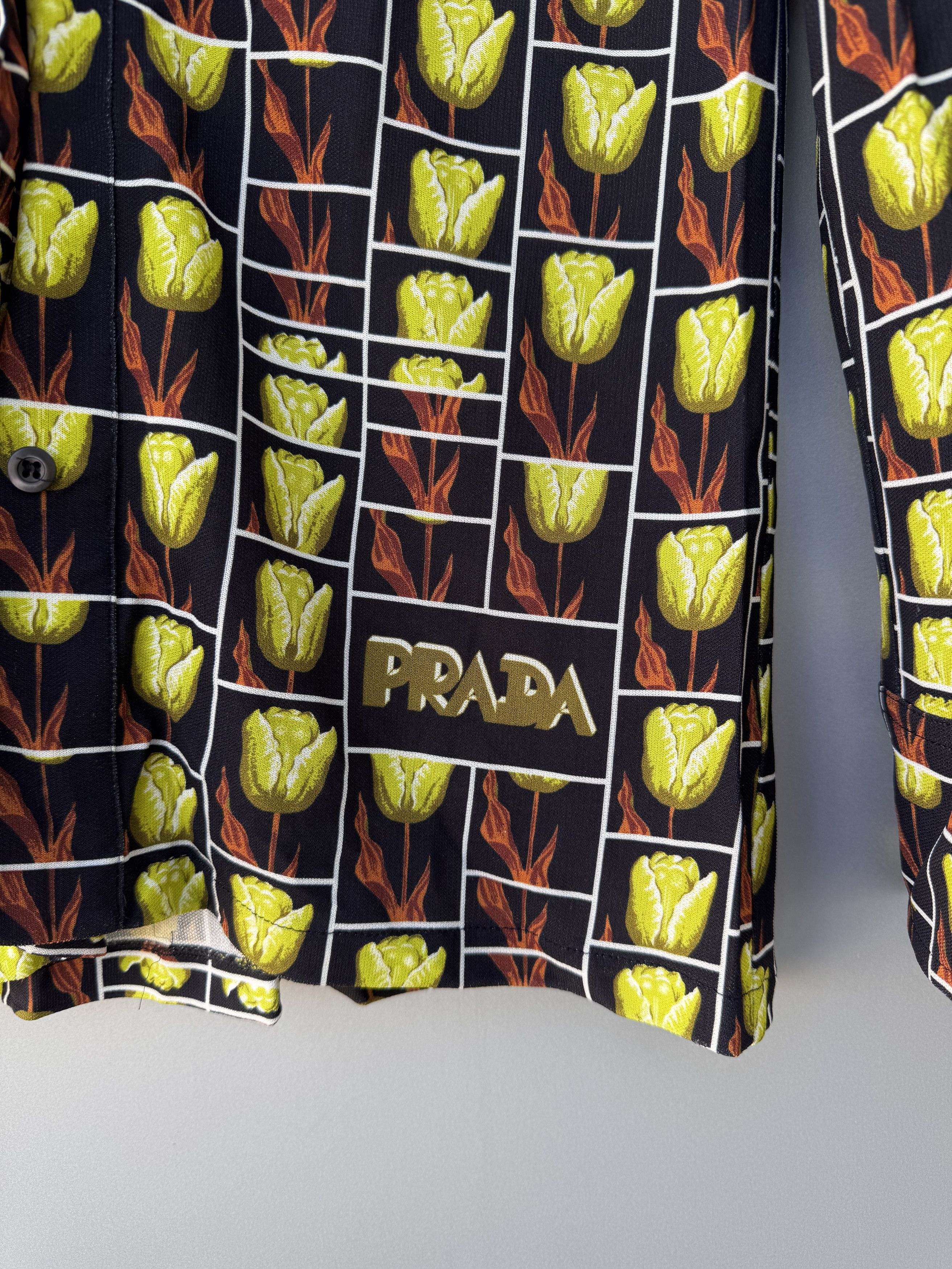 Prada Prada Tulip Shirt Size M / US 6-8 / IT 42-44 - 3 Thumbnail