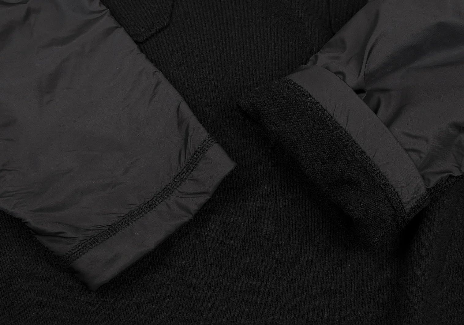 Issey Miyake Half-Zip Sweat in Black, Size S Size US S / EU 44-46 / 1 - 7 Thumbnail