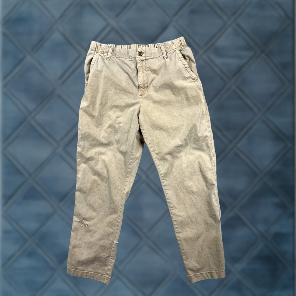 Old Navy Old Navy Men’s OG Chino Straight Leg Stretch Flat Front Khaki Pants L Regular Beige 90s Preppy Mens Pants Size US 33 - 1 Thumbnail