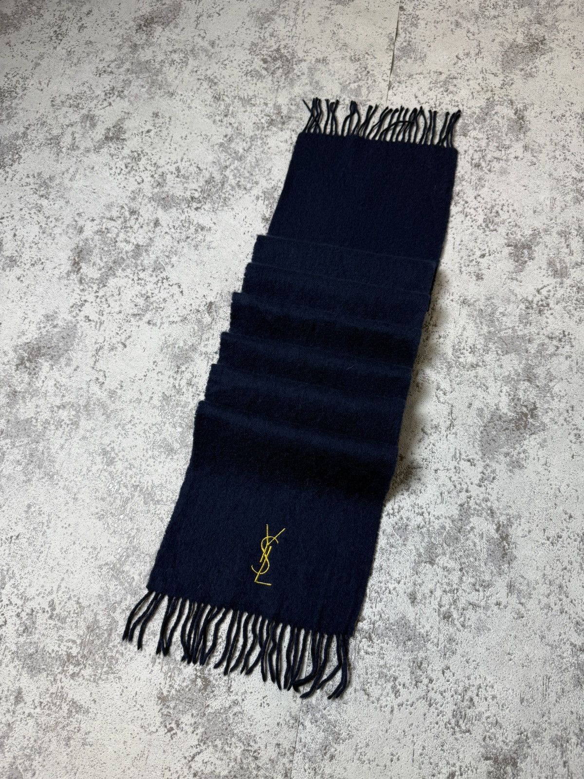 Yves Saint Laurent Yves Saint Laurent Scarf Vintage Wool Logo Made in Italy Size ONE SIZE - 2 Thumbnail