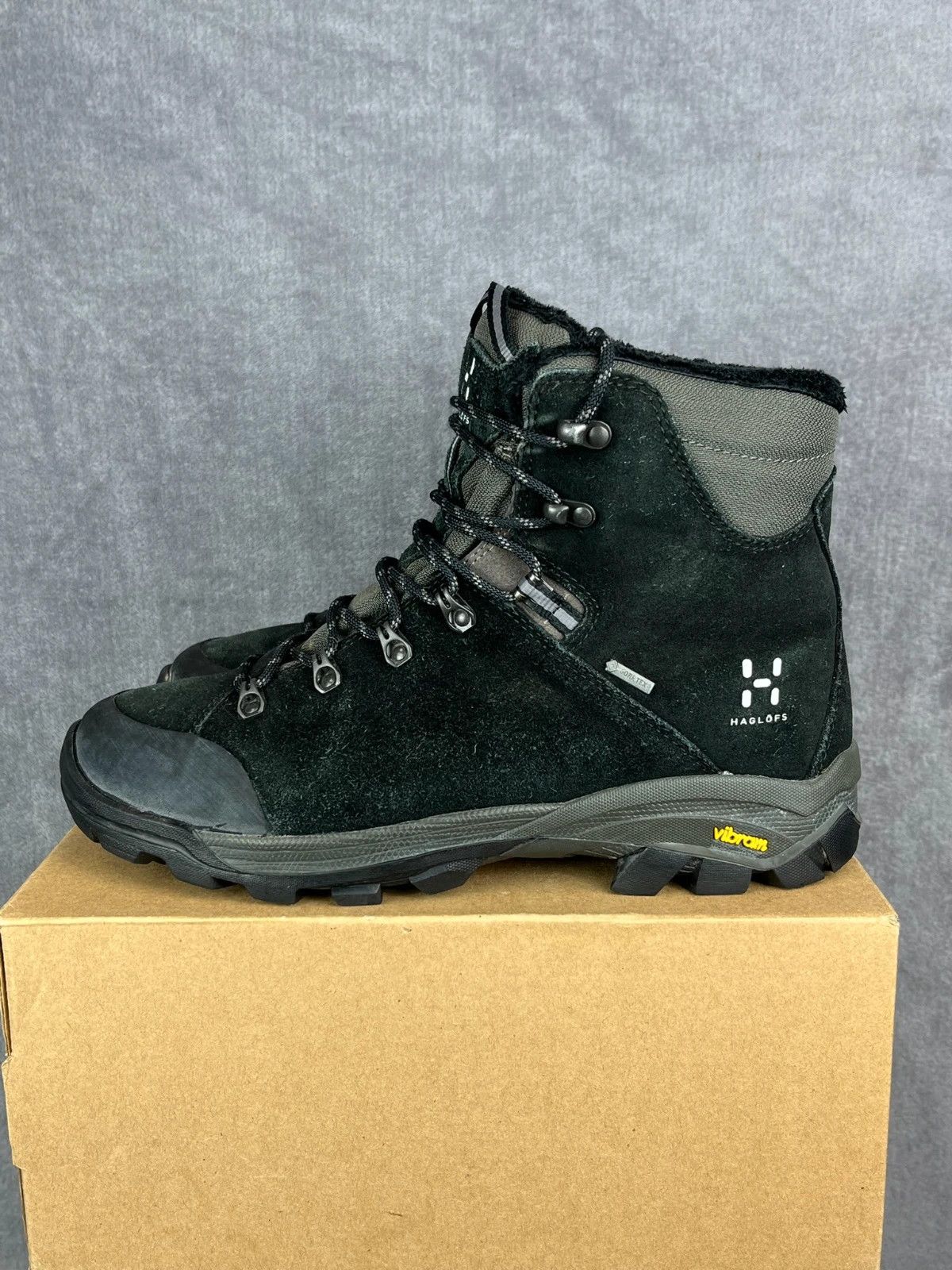 Haglofs : Haglöfs black winter trekking boots Vibram Gore-Tex Size US 9 / EU 42 - 2 Thumbnail