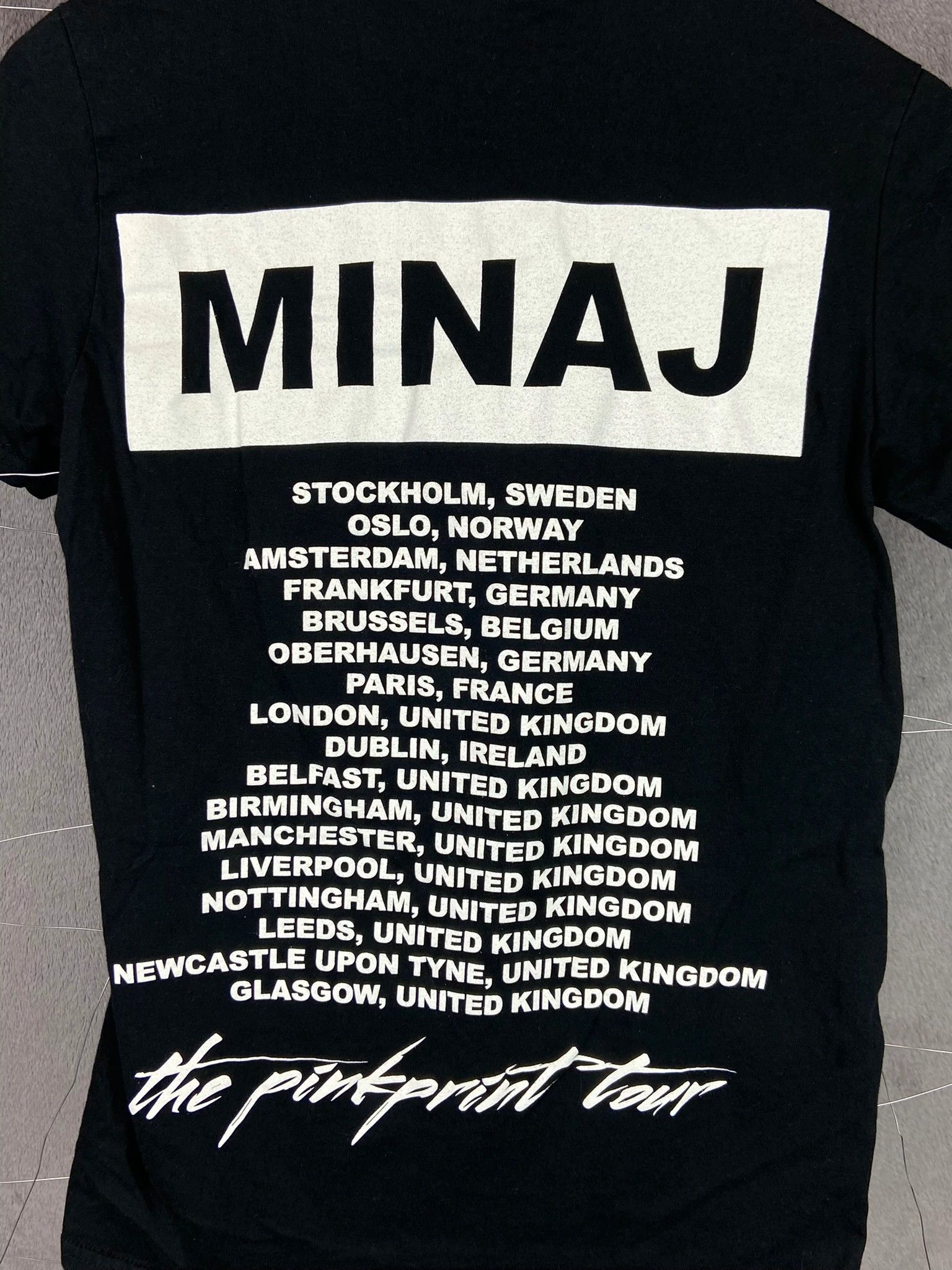 Gildan Nicki Minaj tour tee vintage 2010s rap hip hop pop merch S Size US S / EU 44-46 / 1 - 7 Thumbnail