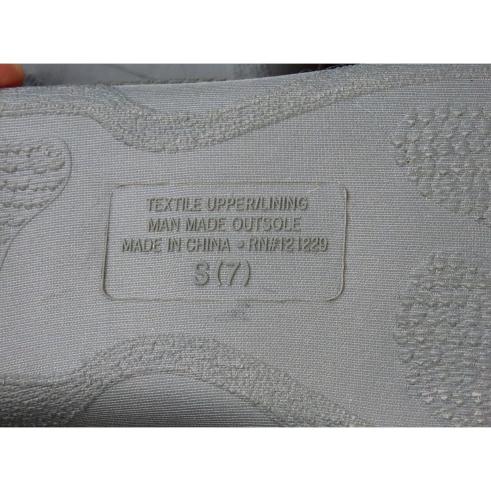 J Brand Swiss Brand SB Gray Foam Slippers Mens S 7 NWOB Slipper Casual Travel Comfort Cushioned Memory Foam Logo Pattern Solid Gray Size US 7 / EU 40 - 8 Thumbnail