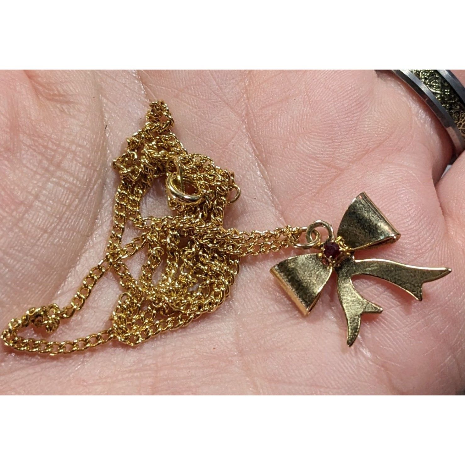 Other Vintage Dainty Coquette Gold Tone Bow Necklace With Red Gem Size ONE SIZE - 3 Thumbnail