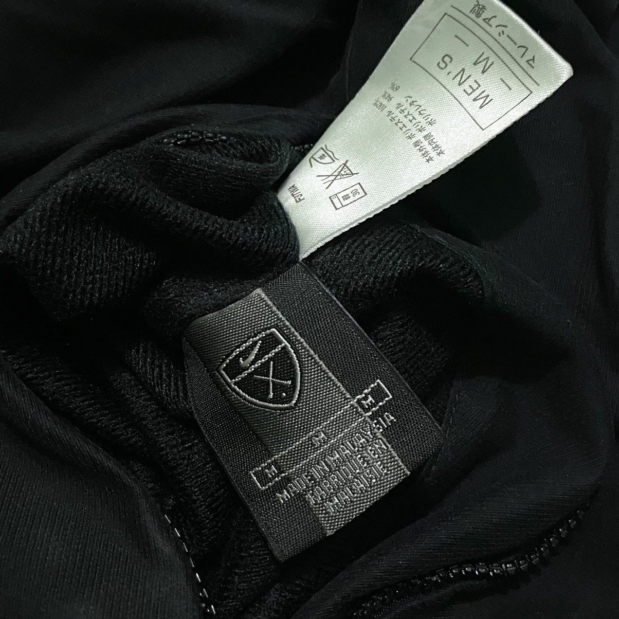 Nike × Vintage Nike fleece Black grey reversible vest Size US L / EU 52-54 / 3 - 6 Thumbnail