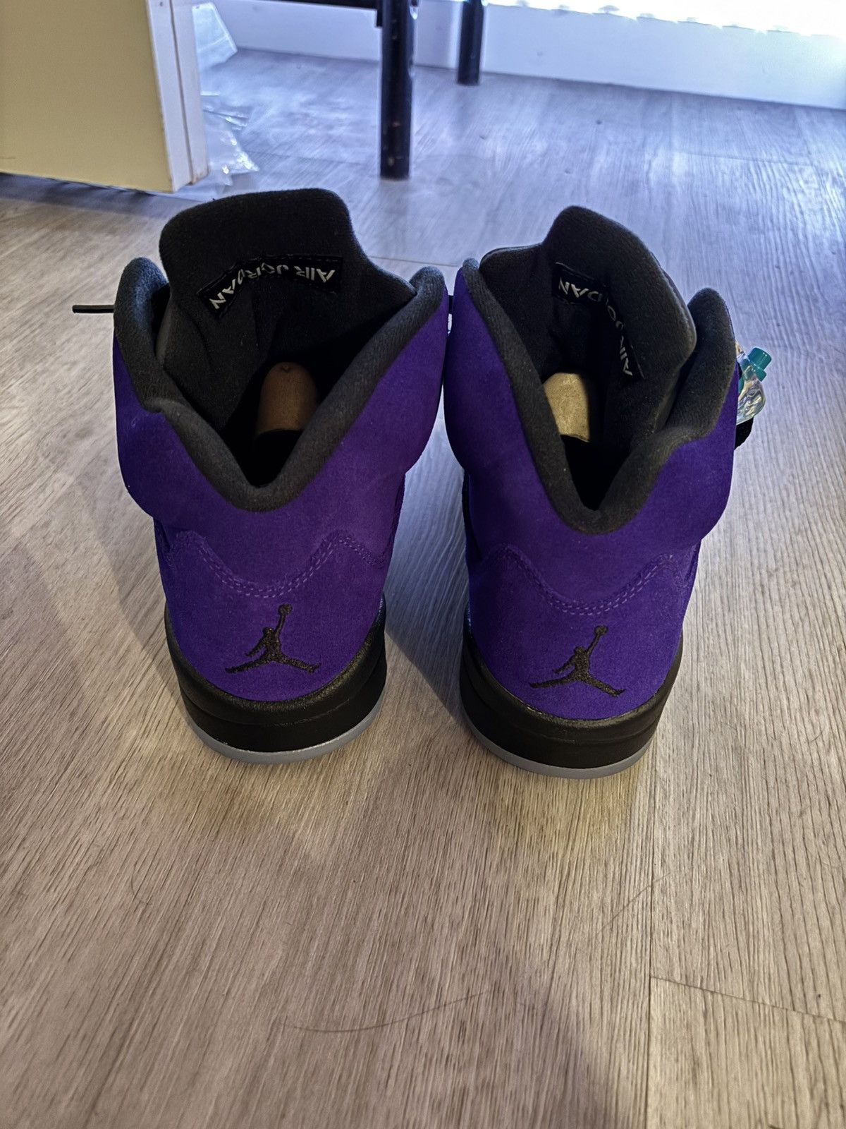 Jordan Brand Jordan 5 Alternate Grape 2020 Size US 9 / EU 42 - 4 Thumbnail