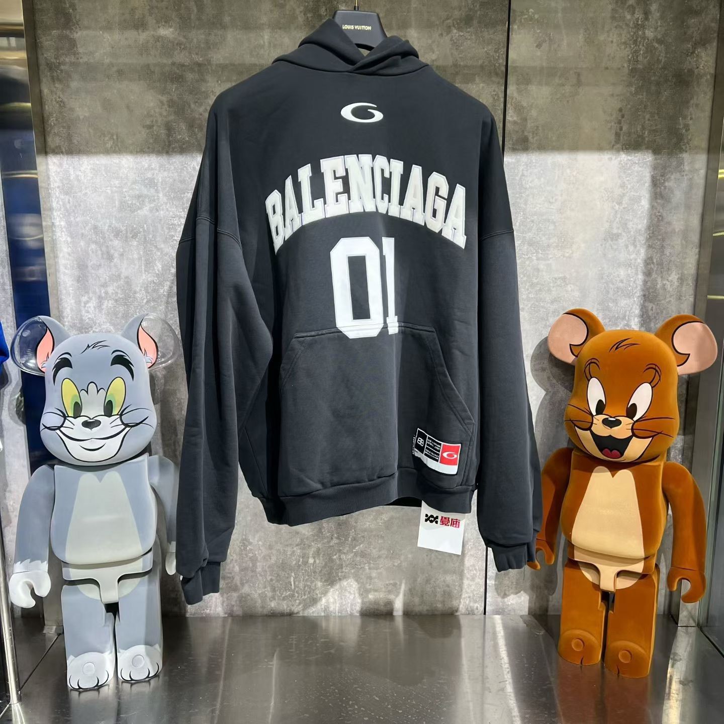 Balenciaga Balenciaga Basketball Embroidered Multi Hoodie xs Men Size US XS / EU 42 / 0 - 1 Thumbnail