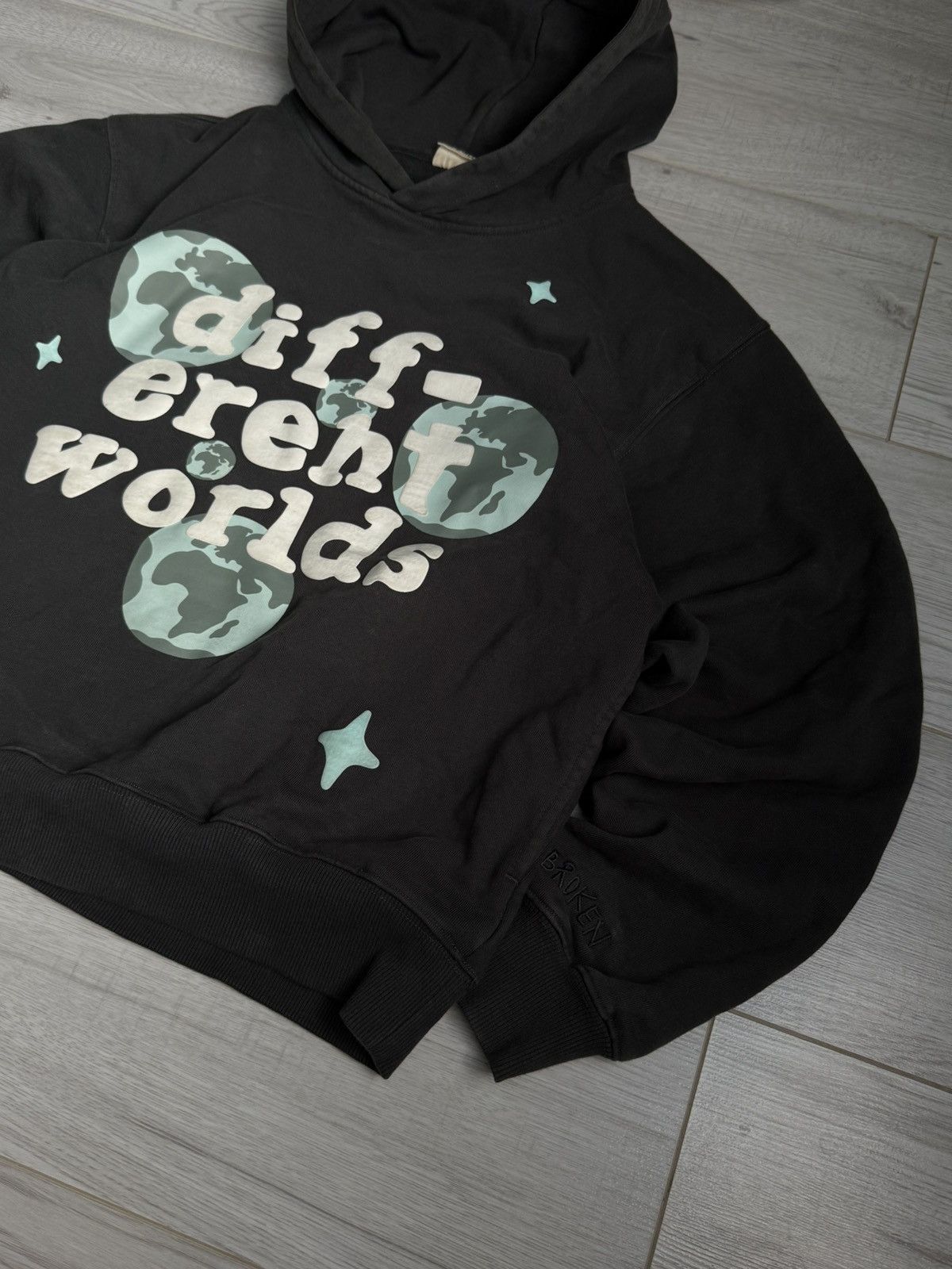 Broken Planet Boroken Planet Drift Event Worlds of Oversized Hoodie Size US S / EU 44-46 / 1 - 2 Thumbnail