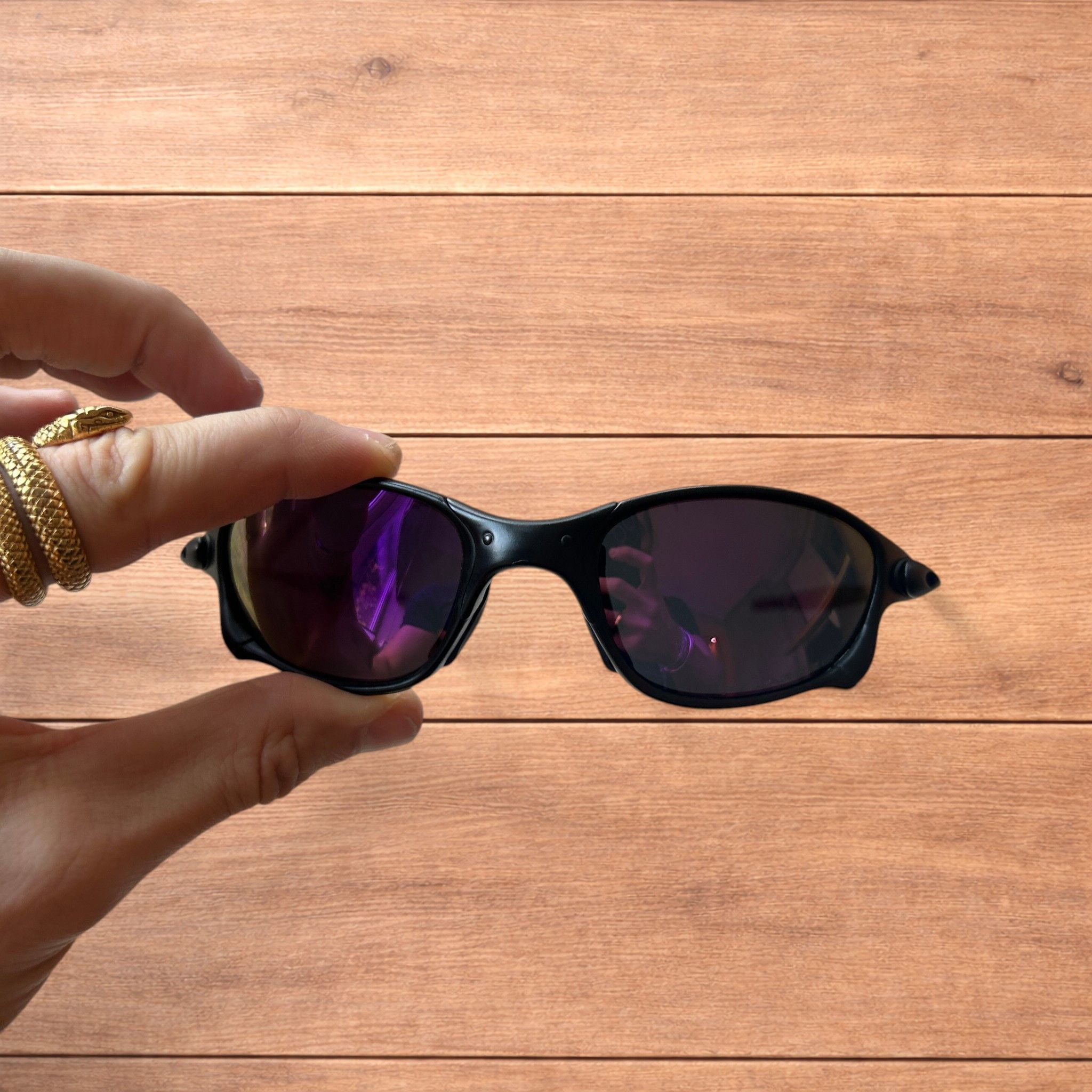 Japanese Brand Metal frame polarised sunglasses in black with purple lens. Size ONE SIZE - 5 Thumbnail