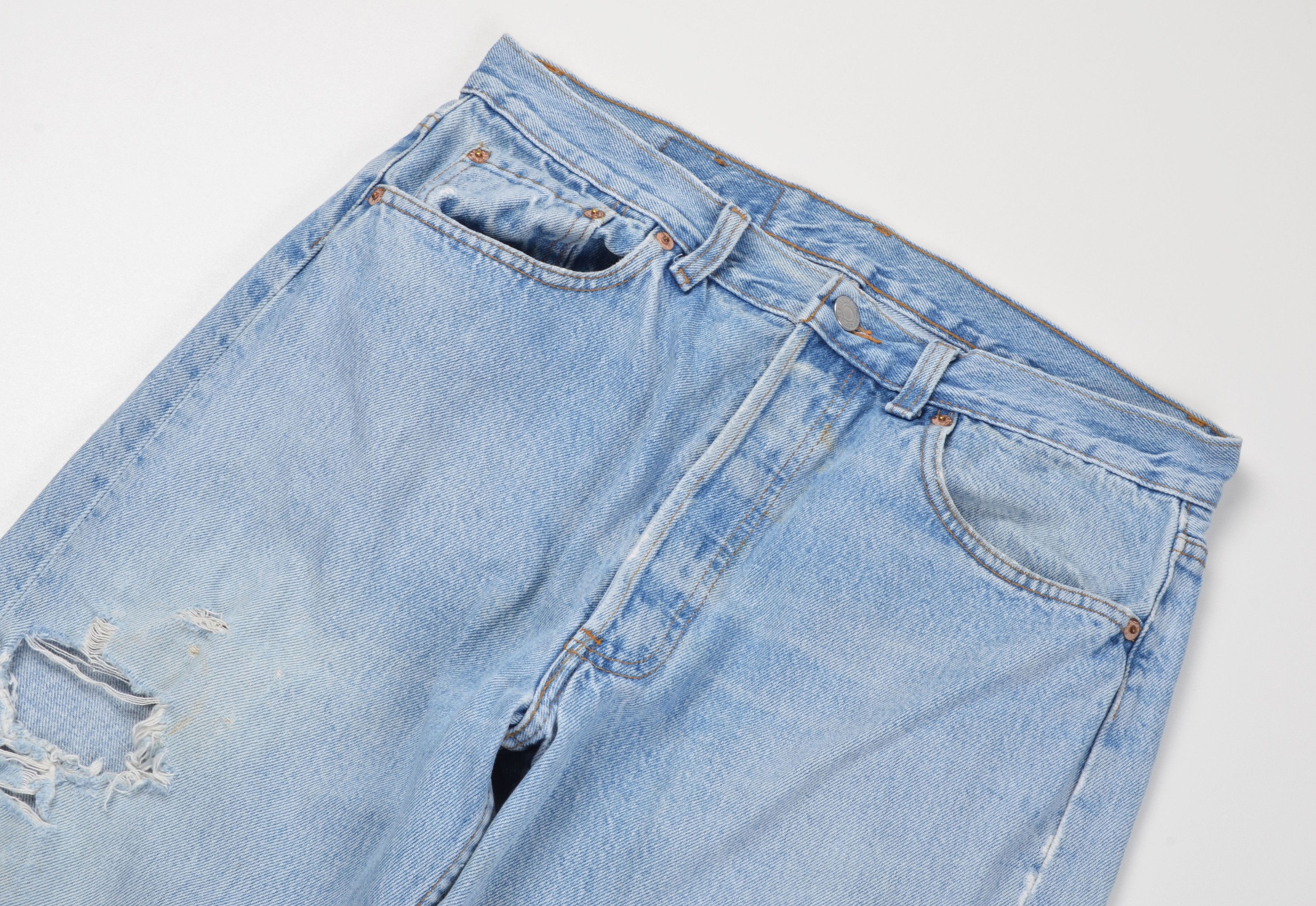 Levi's Vintage Levis 501 90's Made in USA Distressed Blue Jeans Size US 34 / EU 50 - 3 Thumbnail