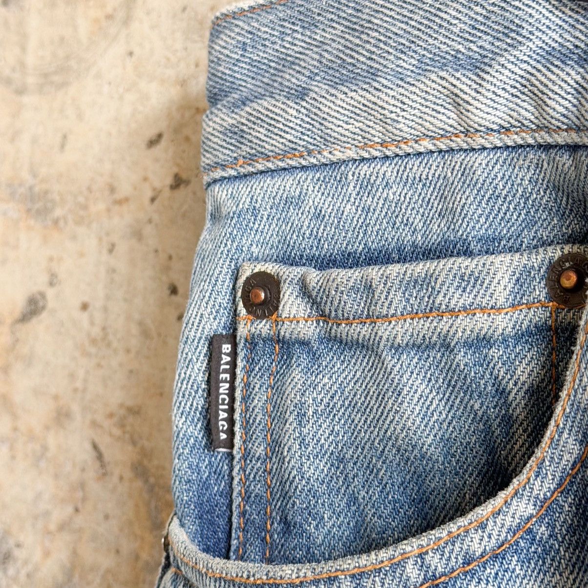 Balenciaga Balenciaga FW18 Thrashed Blowout Flared Bootcut Denim Size US 31 - 5 Thumbnail