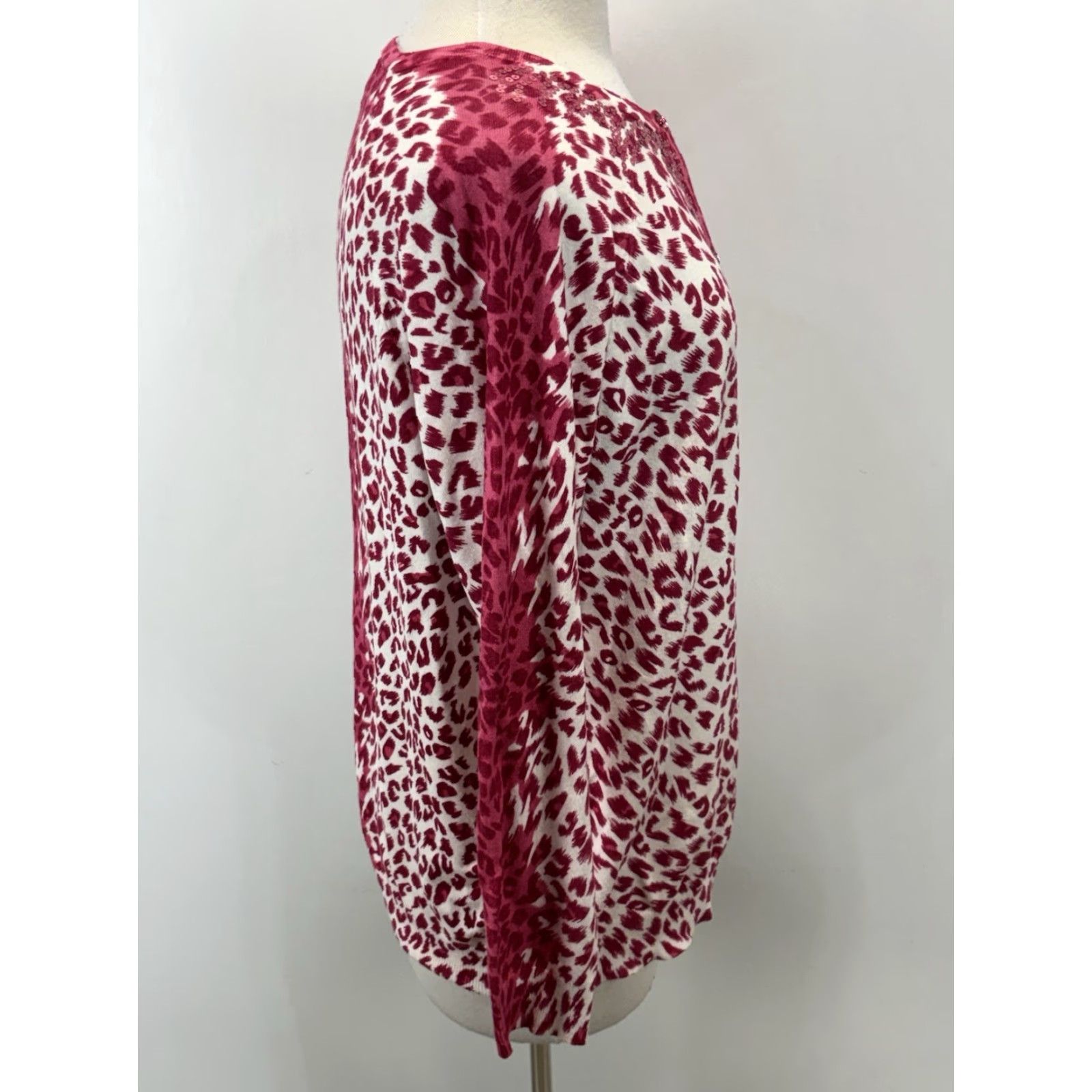 Quacker Factory VINTAGE Quacker Factory Cardigan Shirt Women Medium Pink Animal Print Sequins Knit MAXIMALIST 90s Theme Mens/Womens Size M / US 6-8 / IT 42-44 - 4 Thumbnail