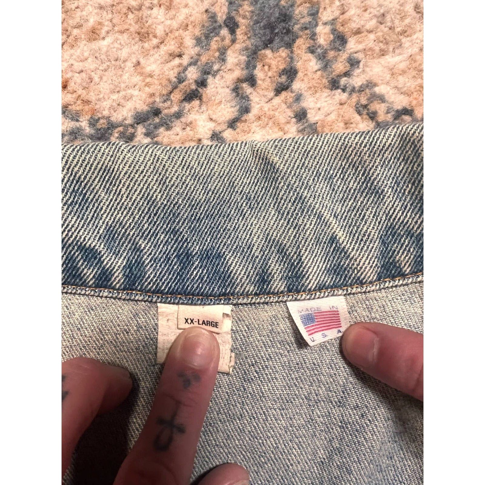 Vintage VINTAGE TYCA Denim Jacket 2XL Blue Jean Trucker Embossed Co-OP 90s Made In USA Size US 39 - 4 Thumbnail