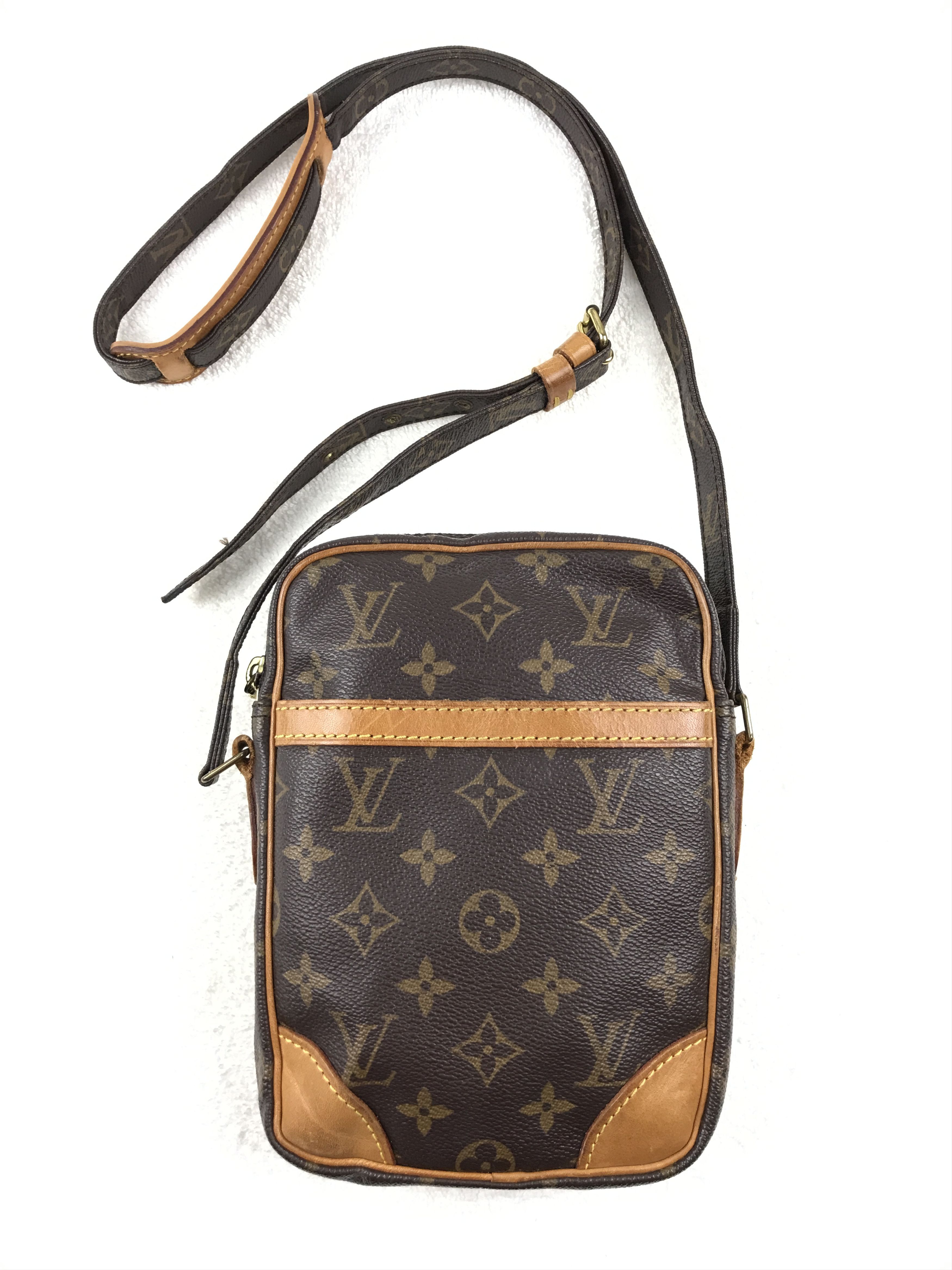 Louis Vuitton Louis Vuitton Danube Monogram Size ONE SIZE - 2 Thumbnail