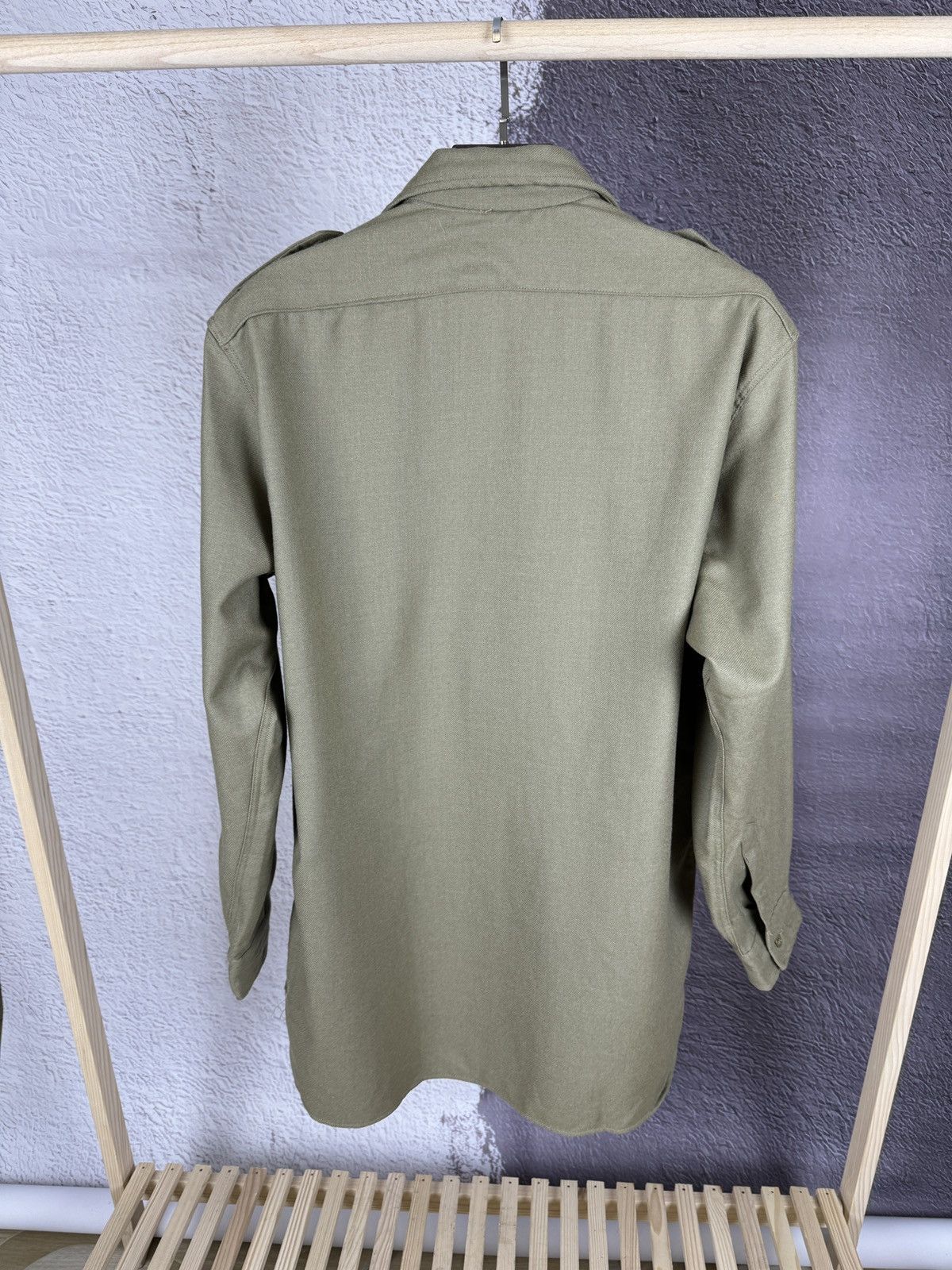 Vintage Vintage 70s Military Utility olive green long sleeve shirt Size US L / EU 52-54 / 3 - 13 Thumbnail