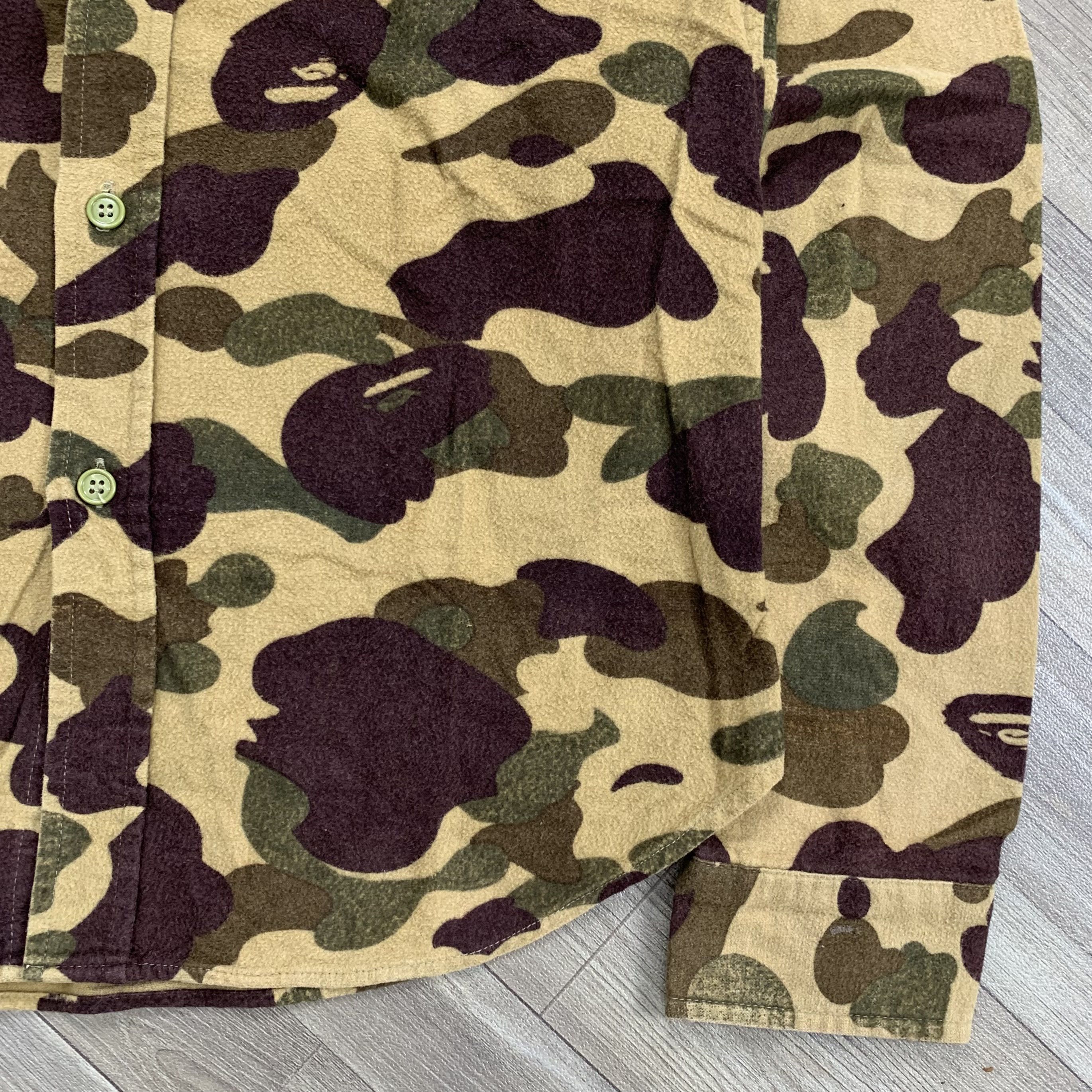 Bape Vintage A Bathing Ape Iconic Camouflage Flanel Shirt Size US M / EU 48-50 / 2 - 4 Thumbnail