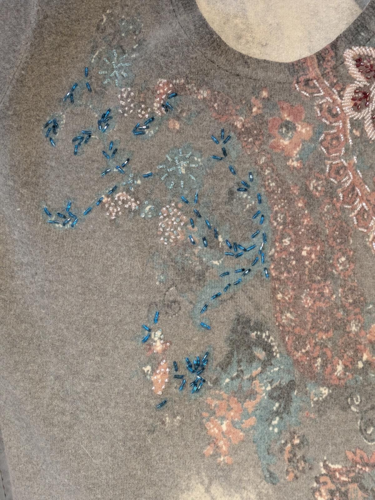 Christian Louboutin Loulou Medium Gray Embroidered Floral Sweater Cashmere Blend Size M / US 6-8 / IT 42-44 - 9 Thumbnail