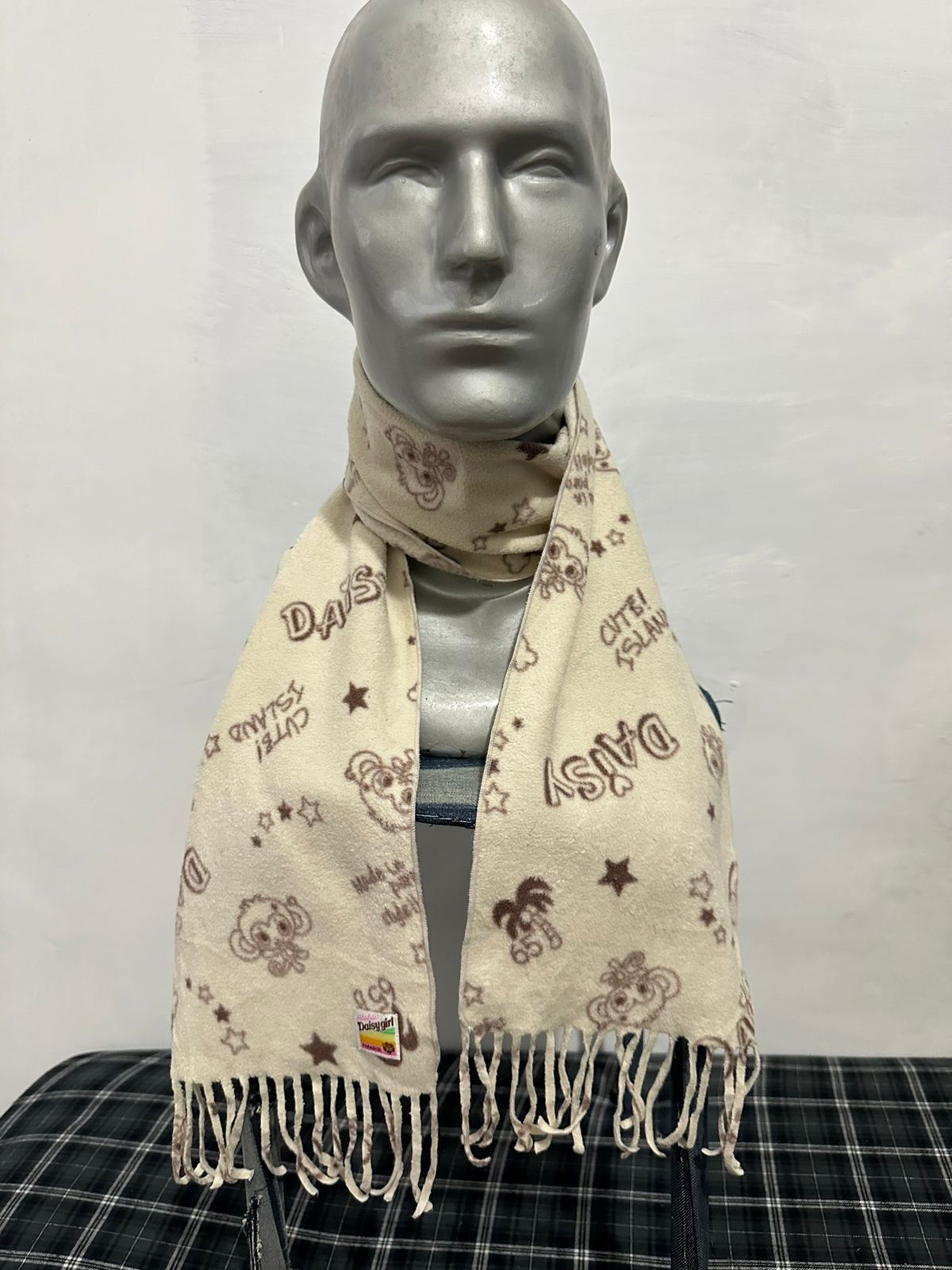 Japanese Brand 🔥Daisy Lovers Girls Japan Scarf / Muffler / Neckwear Size ONE SIZE - 1 Thumbnail