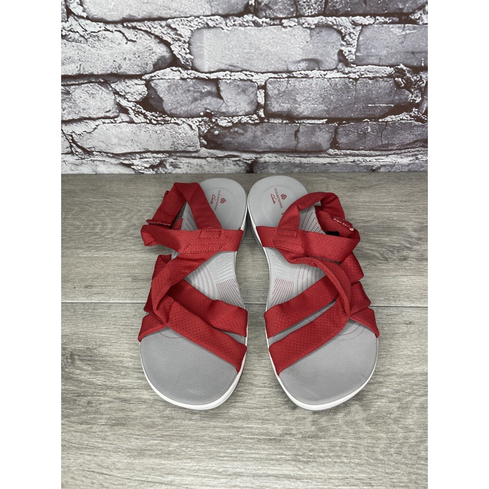 Clarks Clarks Cloud Steppers Red Fabric Strappy Wedge Comfort Sanda Size US 8 / IT 38 - 23 Thumbnail