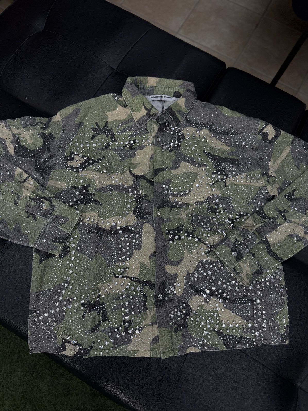Vale Valley Stone Soulja Shiny Long Sleeve Size L (NEW) Size US L / EU 52-54 / 3 - 1 Thumbnail