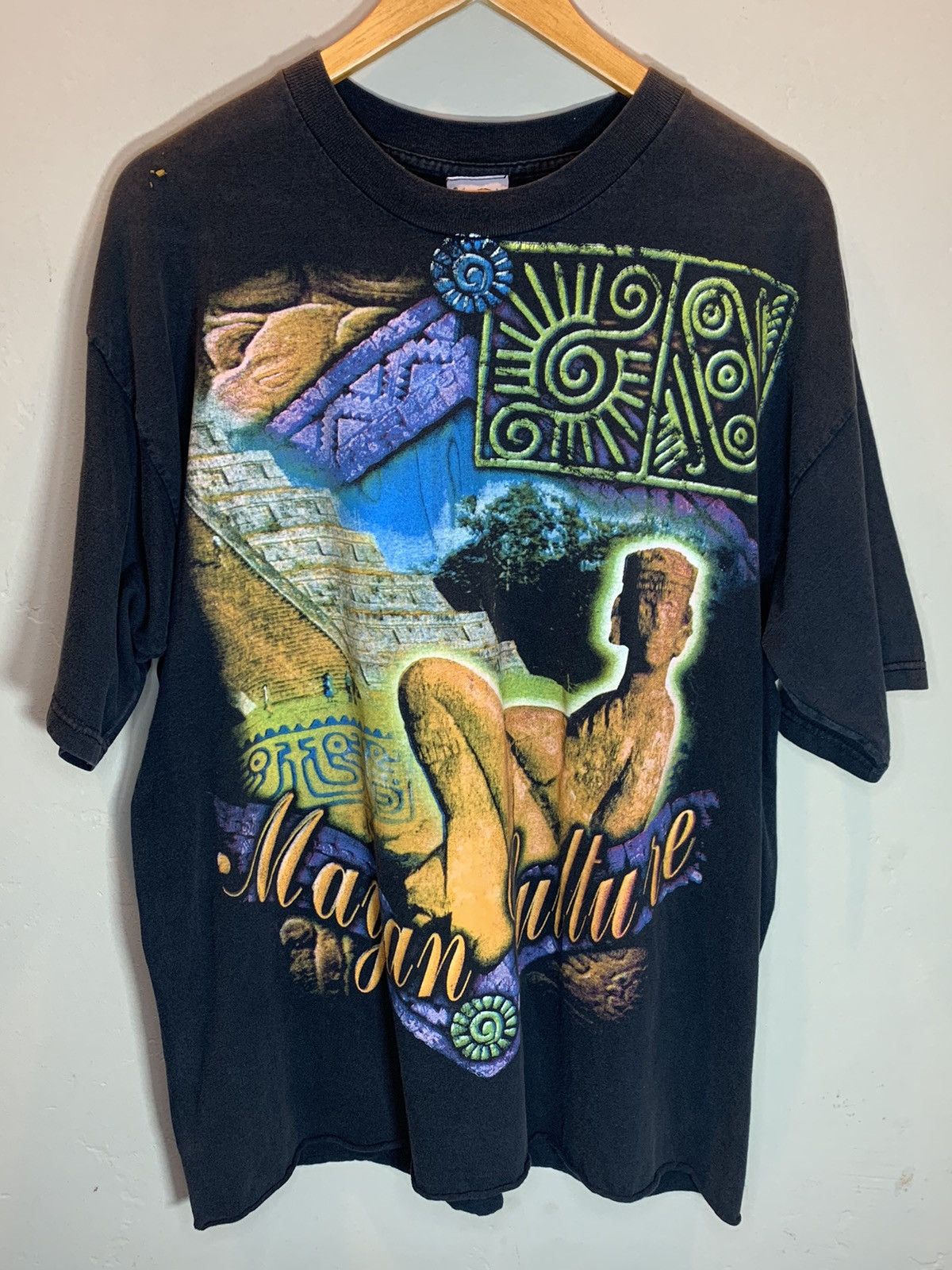 Vintage *RARE* Vintage 90’s Mayan Culture Art Rap Tee AOP T-Shirt XL Size US XL / EU 56 / 4 - 1 Thumbnail