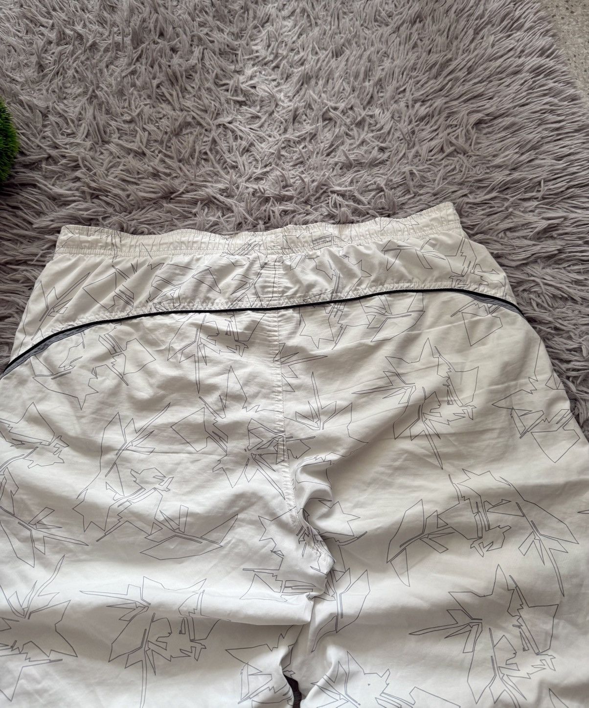 Nike 00s Nike Vintage Baggy Shorts Graphic Print Swoosh Shox Y2k Size US 38 / EU 54 - 7 Thumbnail