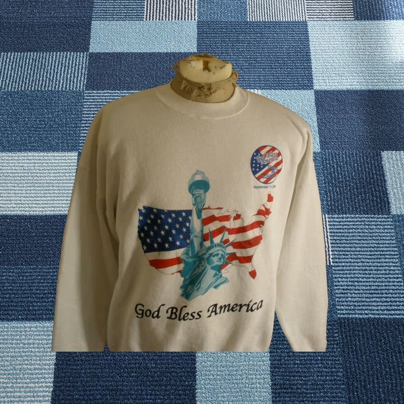 Fruit Of The Loom VINTAGE God Bless America Statue of Liberty Sept 11 2001 Sweatshirt XL White Fruit of the Loom Unisex Sweatshirt Size US XL / EU 56 / 4 - 1 Thumbnail