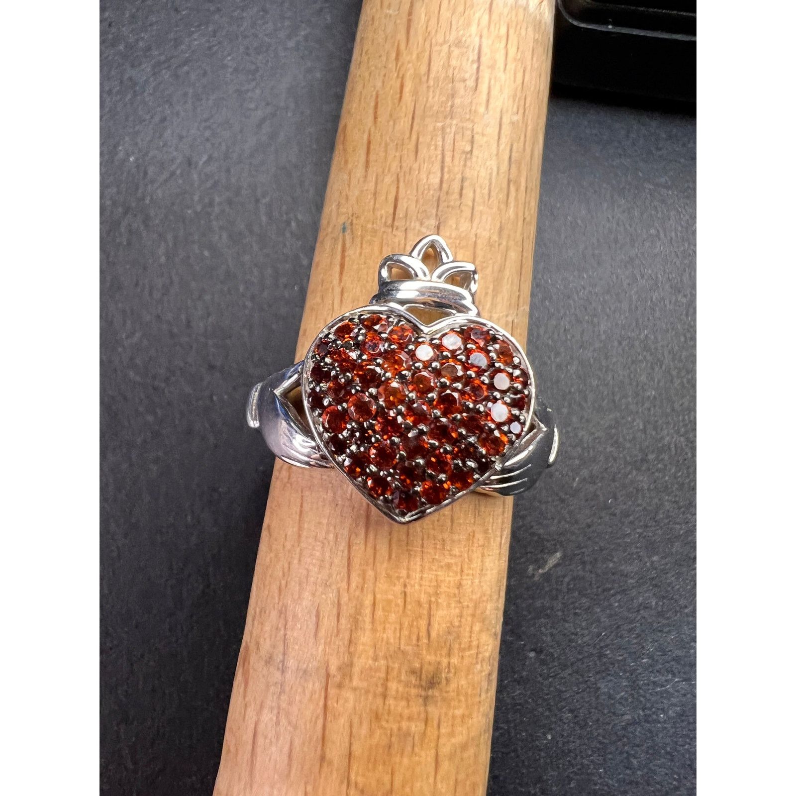 Other NEW Garnet claddagh ring in sterling silver size 7 Size ONE SIZE - 5 Thumbnail
