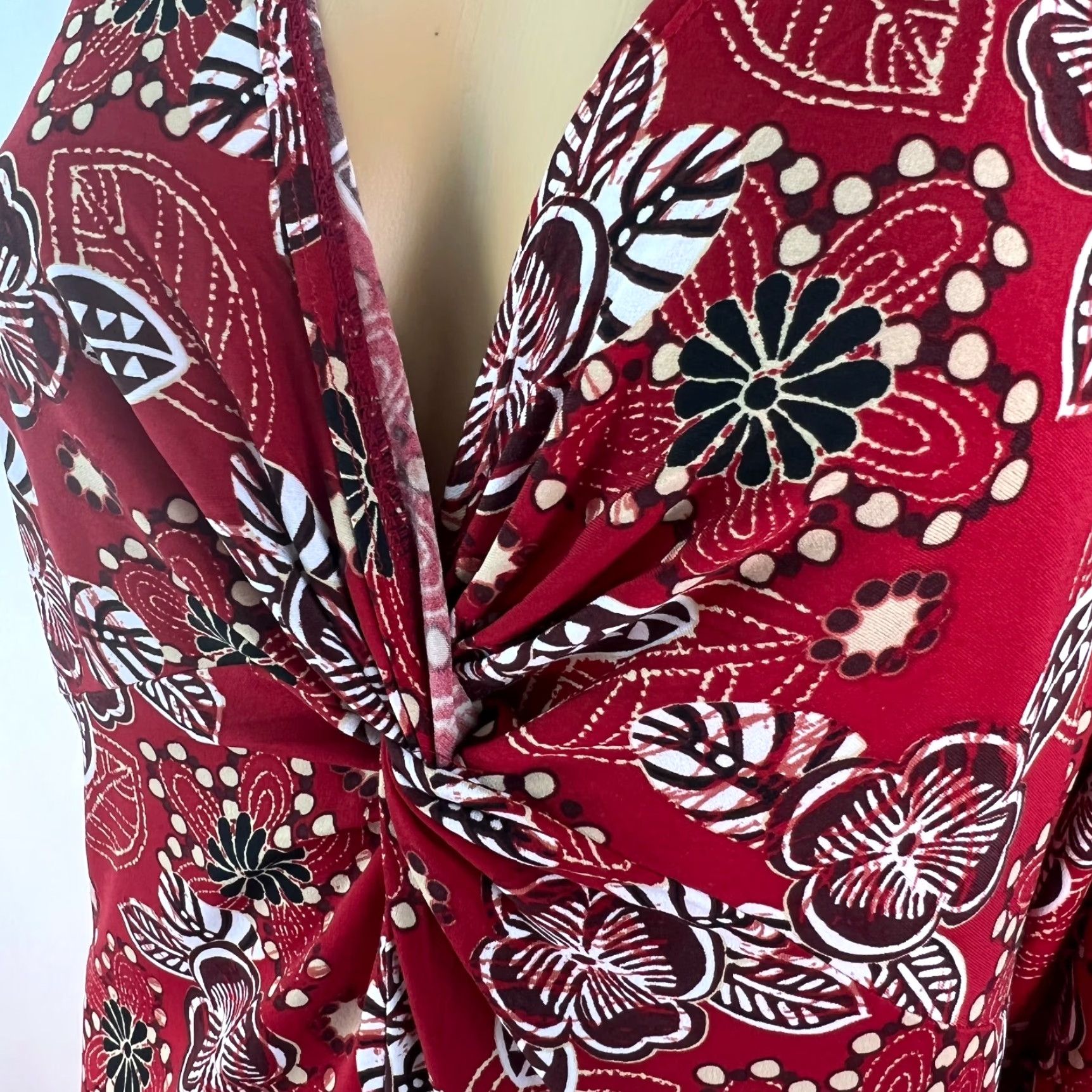Vintage VINTAGE Vtg Notations Womens Floral Long Sleeves V Neck Twist Front Red Midi Dress Sz XL Size XL / US 12-14 / IT 48-50 - 4 Thumbnail