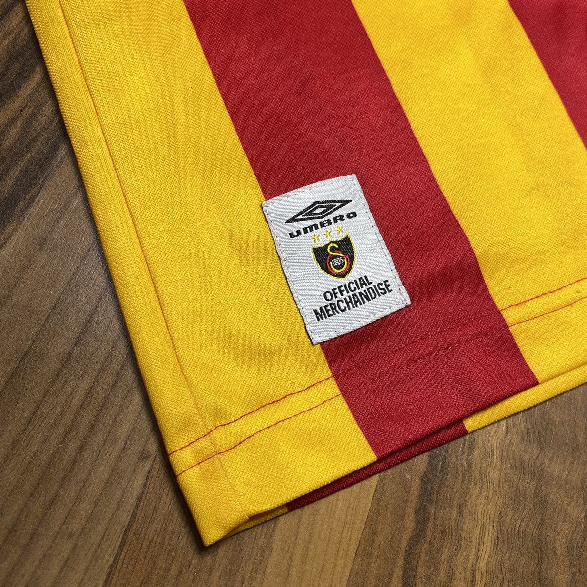 Umbro Vintage Umbro 2002-03 Galatasaray Home Size US L / EU 52-54 / 3 - 4 Thumbnail