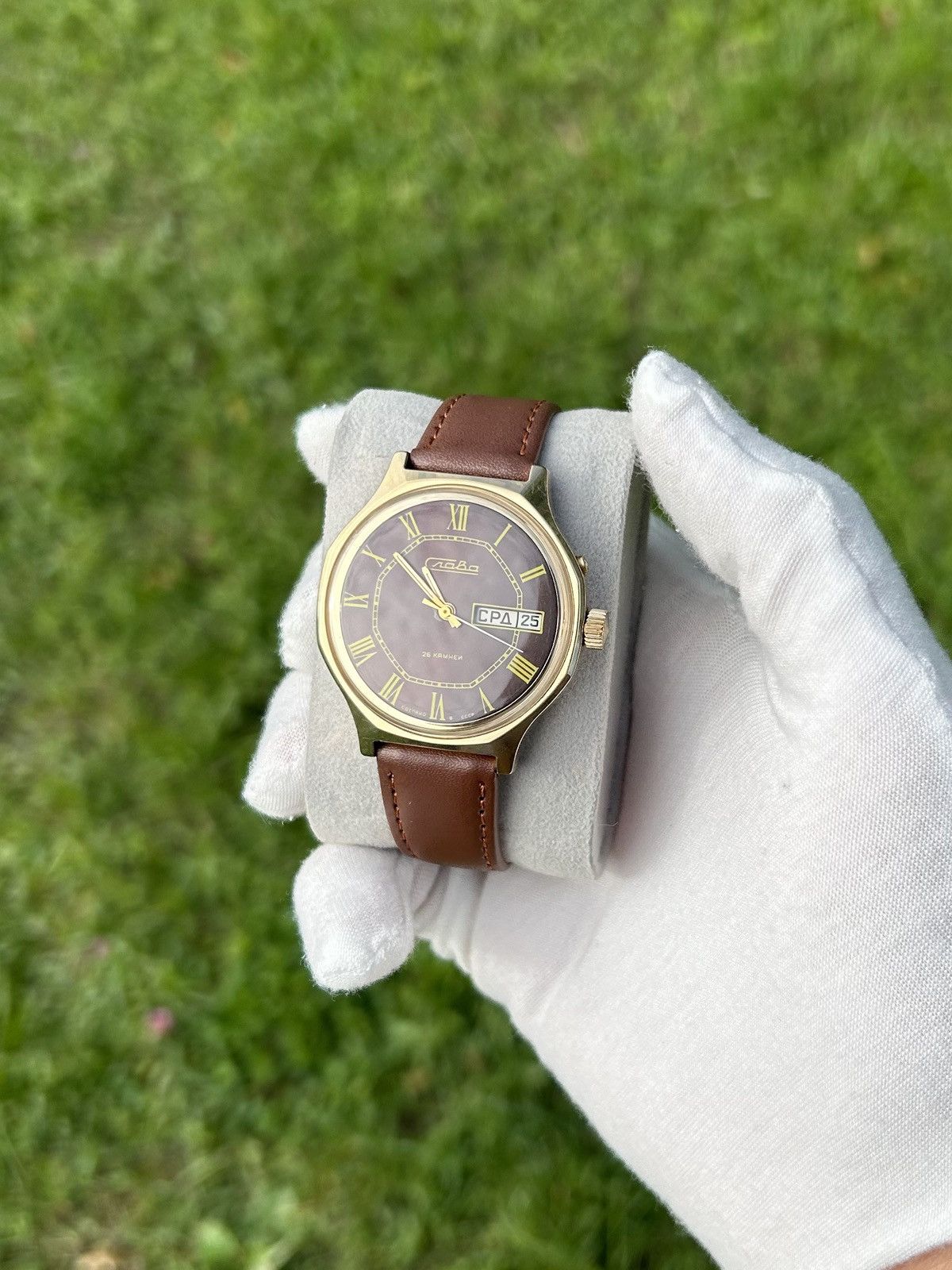 Vintage Vintage Watch Slava Mechanical Made in USSR Authentic 1980s Size ONE SIZE - 13 Thumbnail