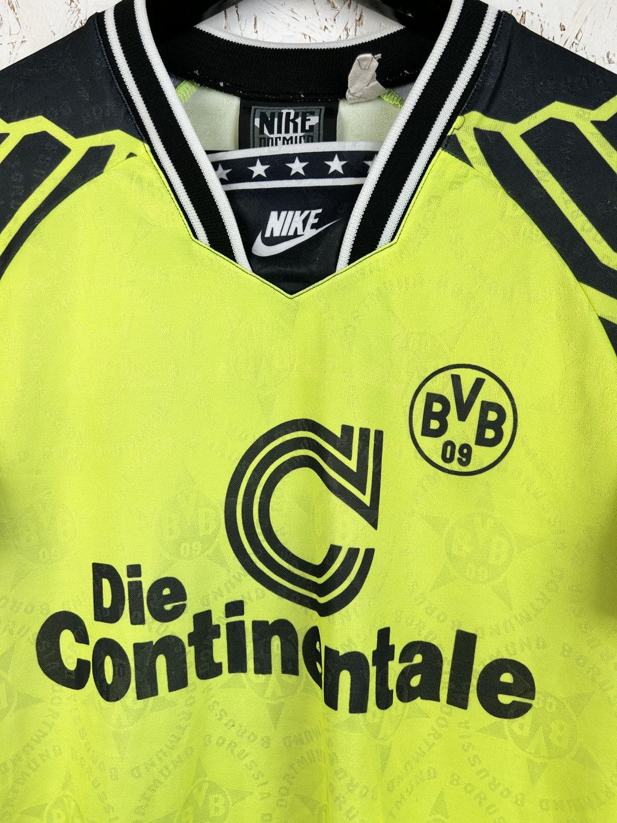 Nike Nike BVB Borussia Dortmund 1994/95 #6 Sammer Home Jersey Size US S / EU 44-46 / 1 - 2 Thumbnail