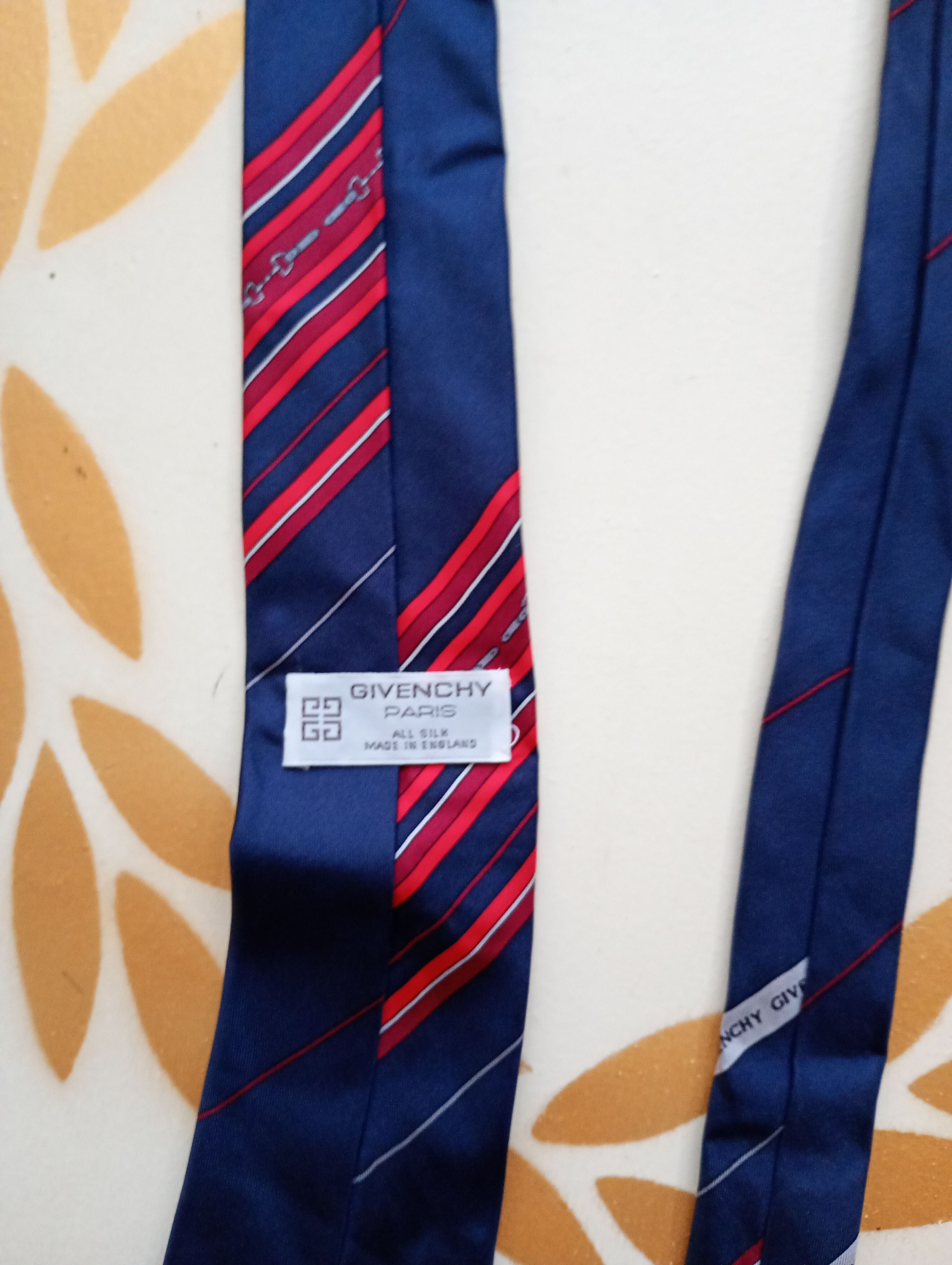 Givenchy Givenchy Tie Vintage Size ONE SIZE - 14 Thumbnail