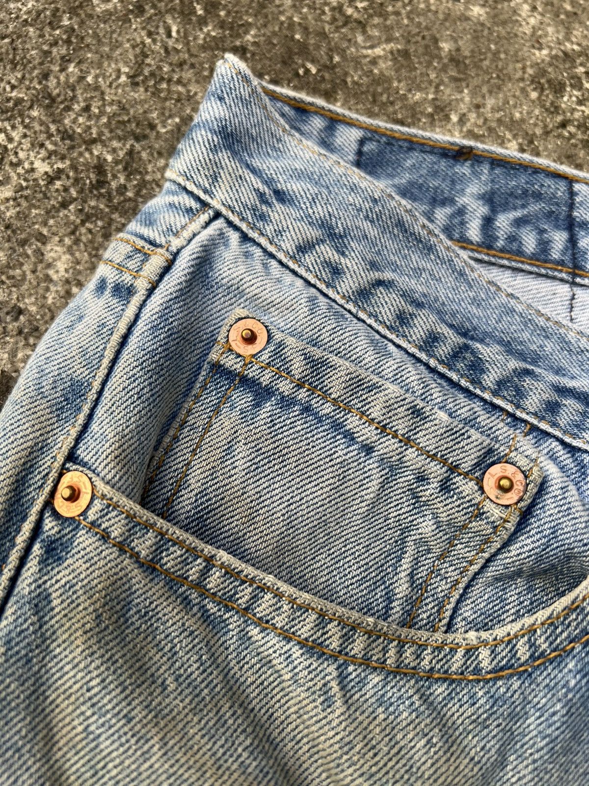 Levi's Vintage 90’s Levi’s 501xx Faded Distressed Mud Wash Jean#USA Size US 32 / EU 48 - 12 Thumbnail