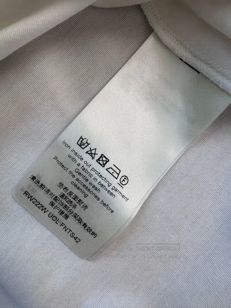 Louis Vuitton Louis Vuitton Chain LOGO slogan T-shirt short sleeve Size US S / EU 44-46 / 1 - 7 Thumbnail