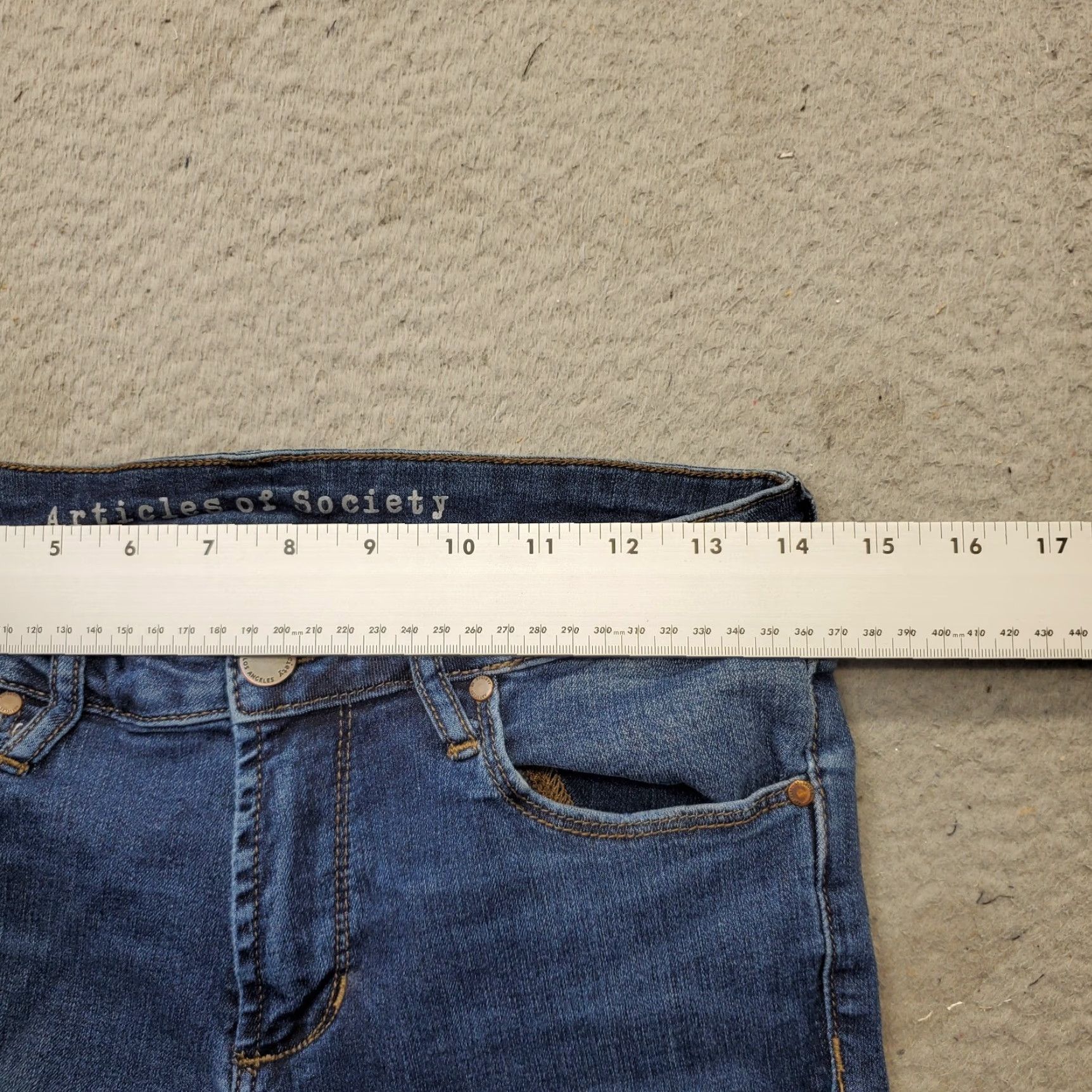 Vintage Articles of Society Skinny Jeans Women's 28 Blue Faded Denim Stretch Frayed Hem Jeans Womens 28 Blue Denim Stretch Frayed Hem Size 28" / US 6 / IT 42 - 5 Thumbnail