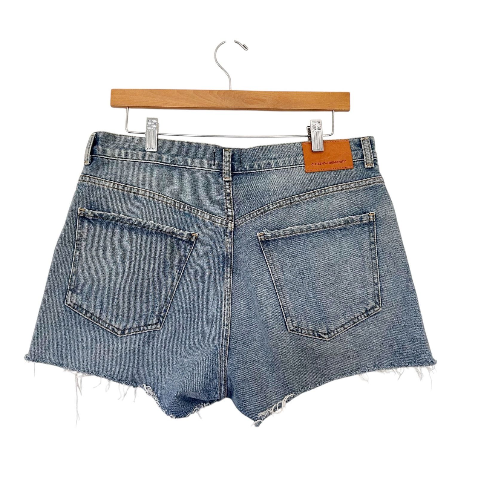 Citizens Of Humanity Citizens of Humanity Kaia Distressed Shorts Sz 31 Size 31" - 5 Thumbnail
