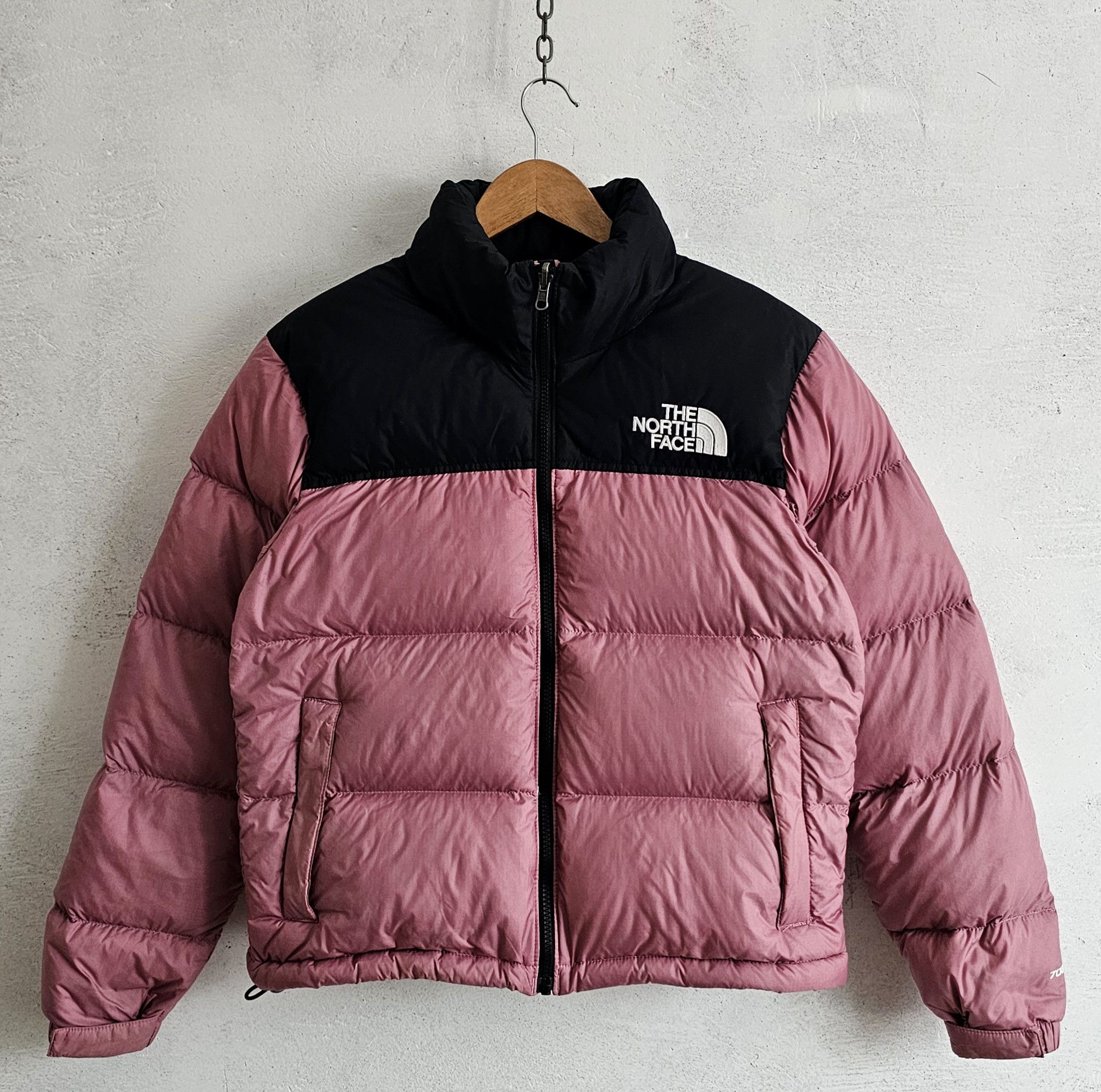 The North Face The North Face 700 nuptse Size M / US 6-8 / IT 42-44 - 1 Thumbnail