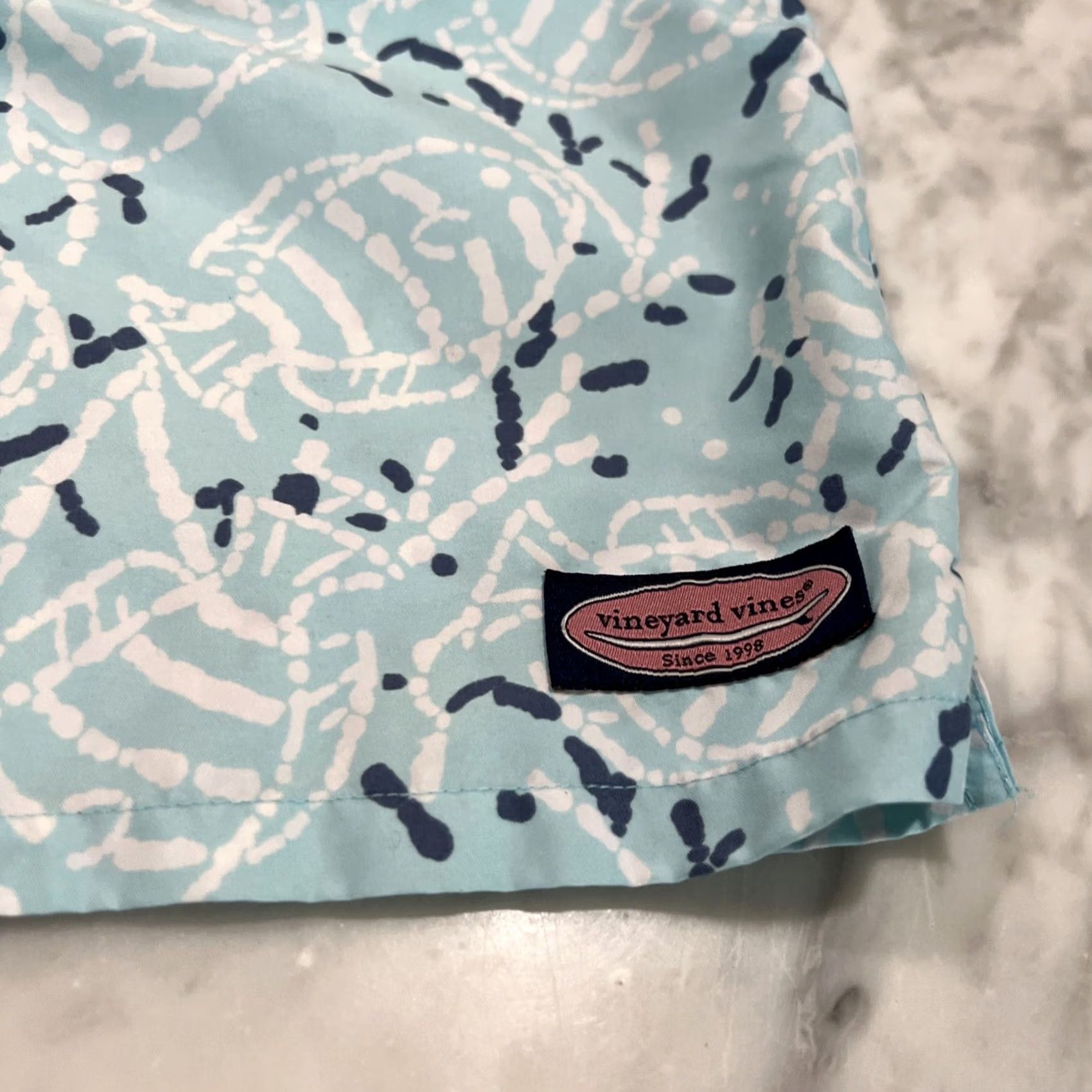 Vineyard Vines Vineyard Vines Swim Trunks Shorts Men XL Blue White Lined Bathing Suit Fish Size US 36 / EU 52 - 4 Thumbnail