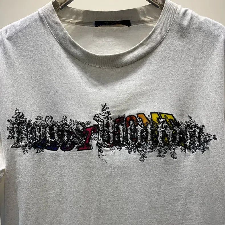 Louis Vuitton Louis Vuitton Wizard of Oz short sleeve Size US XL / EU 56 / 4 - 5 Thumbnail