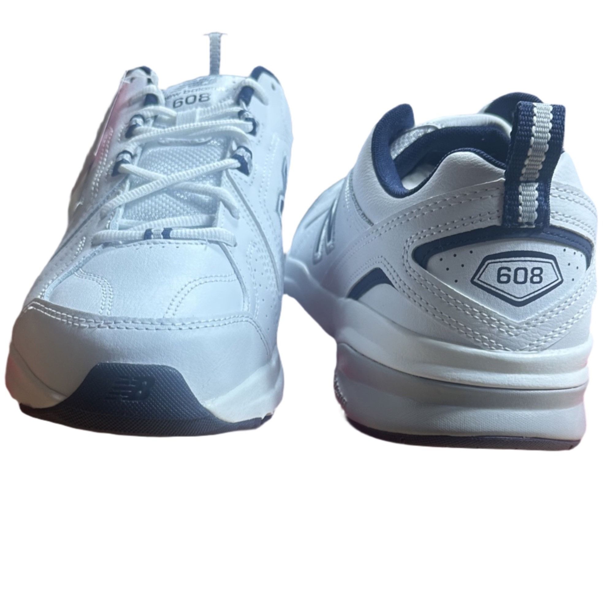 New Balance NWT New Balance Men’s MX608WN5 White Leather Sneakers Size 1 Size US 10 / EU 43 - 5 Thumbnail
