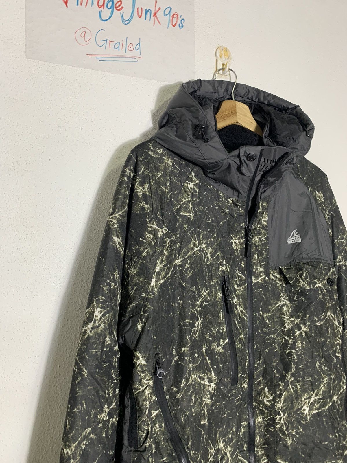 Goretex Aegis Puffer Hoodie jacket Size US L / EU 52-54 / 3 - 2 Thumbnail